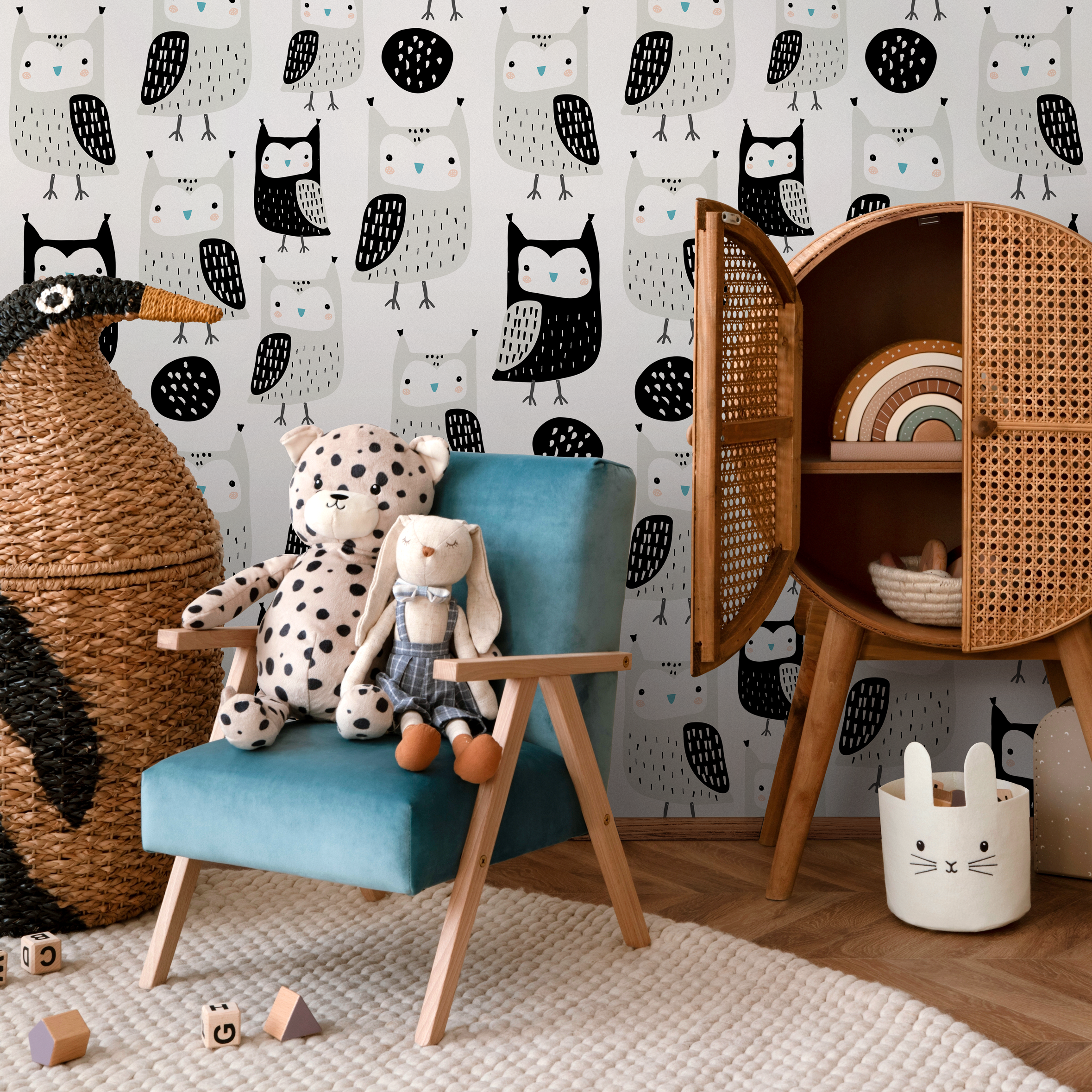 Kids Wallpaper Featuring Hand-drawn Owls In Black, Gray, And Blue - D105