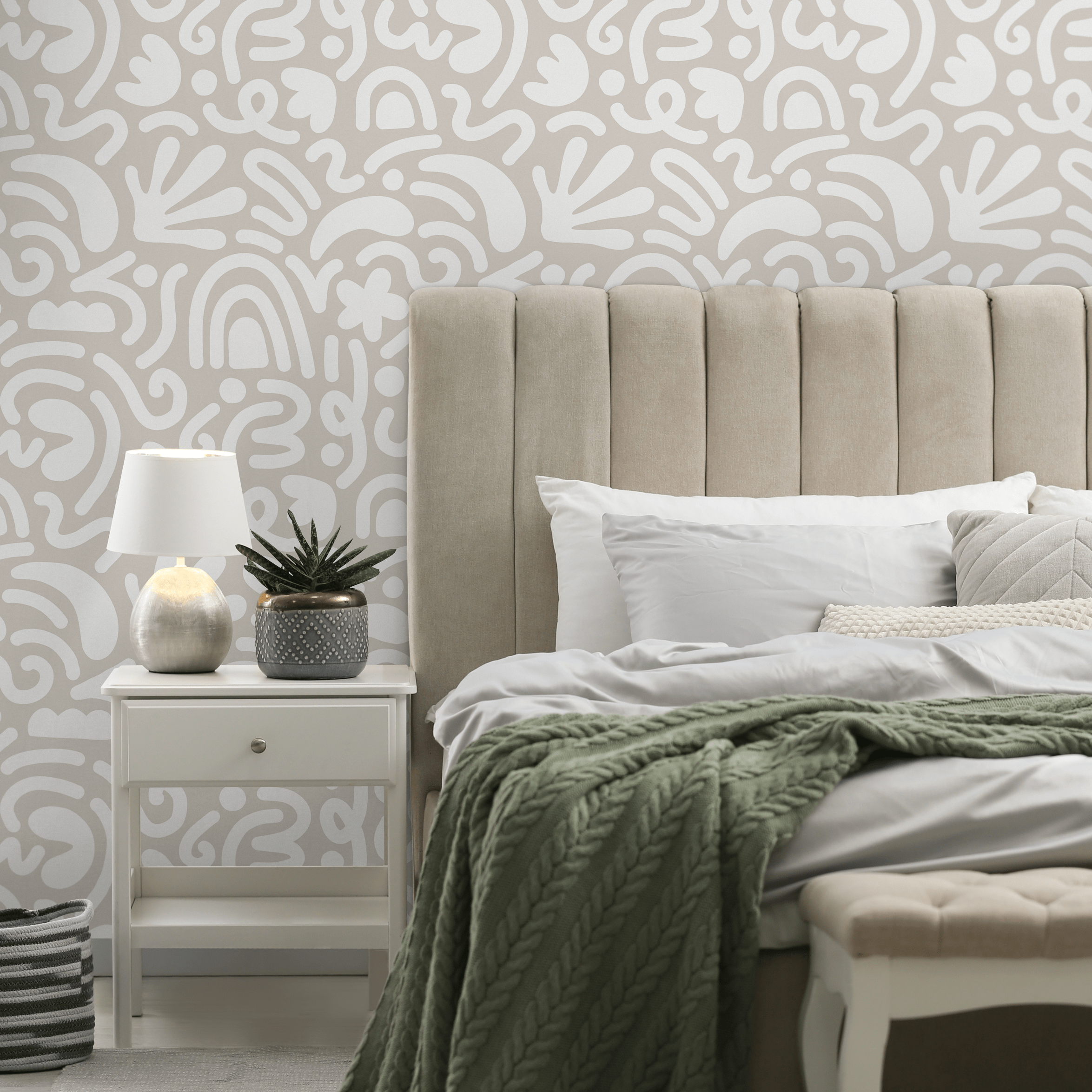 Matisse Style Wallpaper With Abstract Cutouts In Beige And White - D191