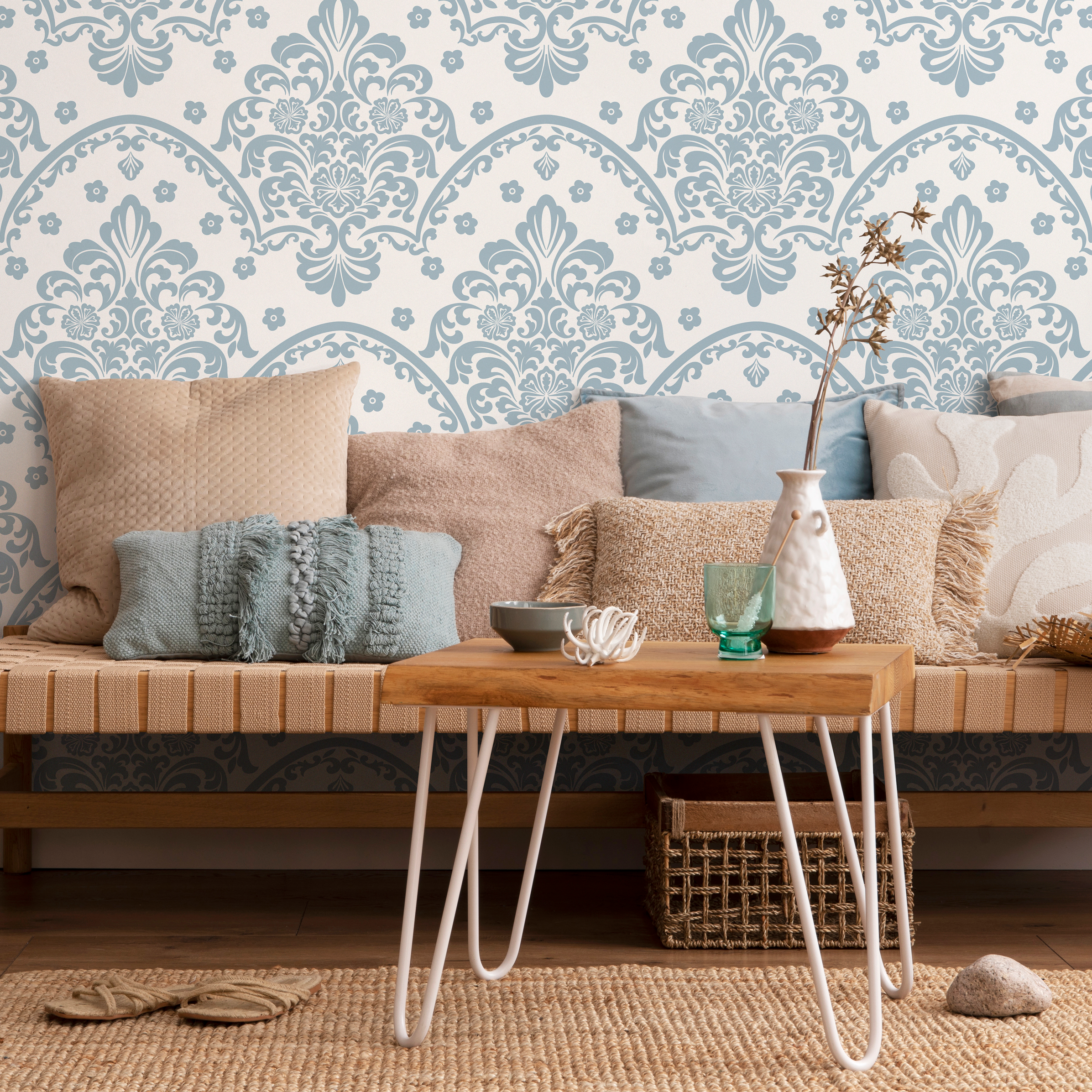 Damask Wallpaper With A Scalloped Floral Motif In Light Blue And Cream - D198