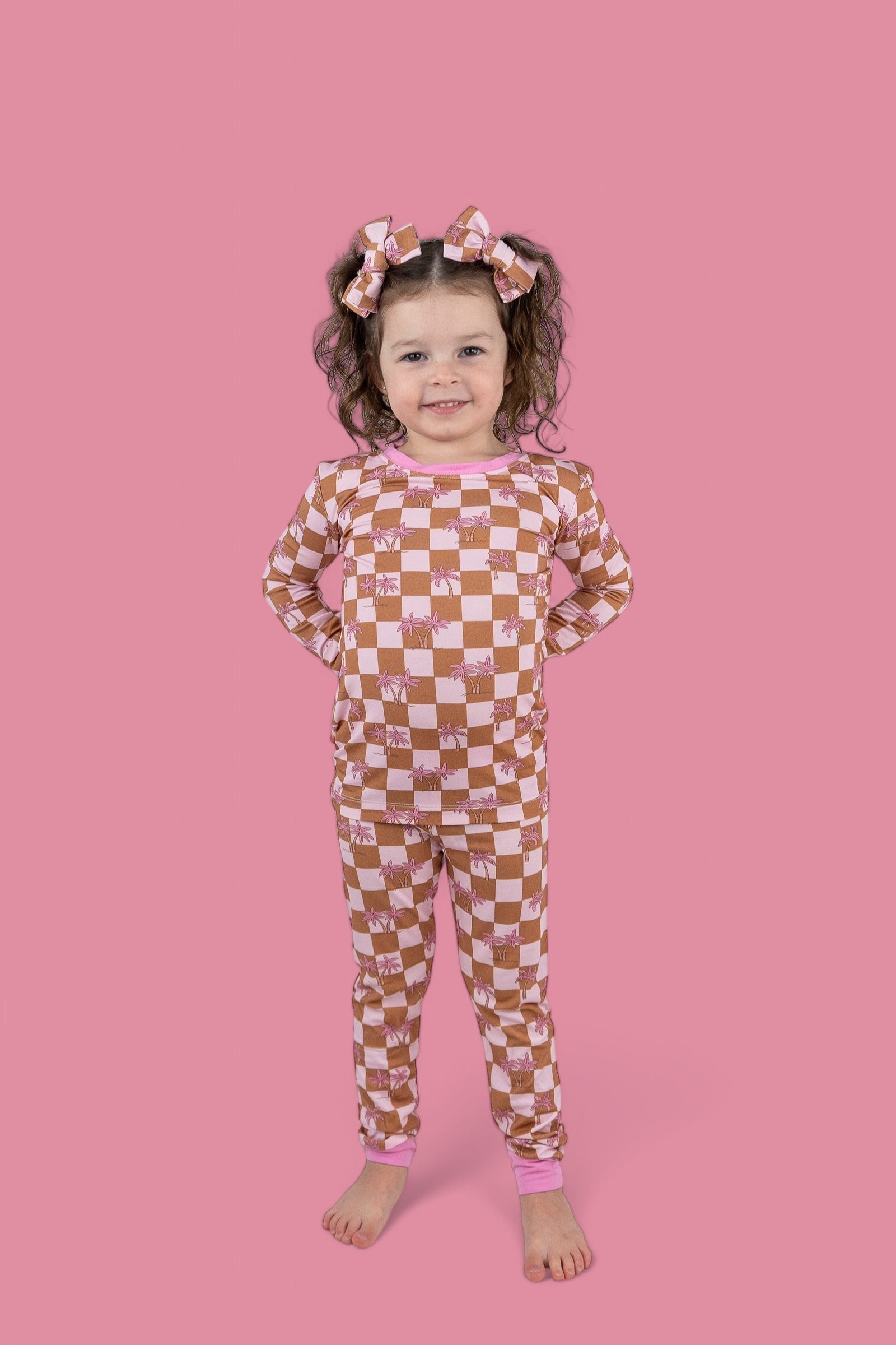Exclusive Sunset Beach Checkers Dream Set