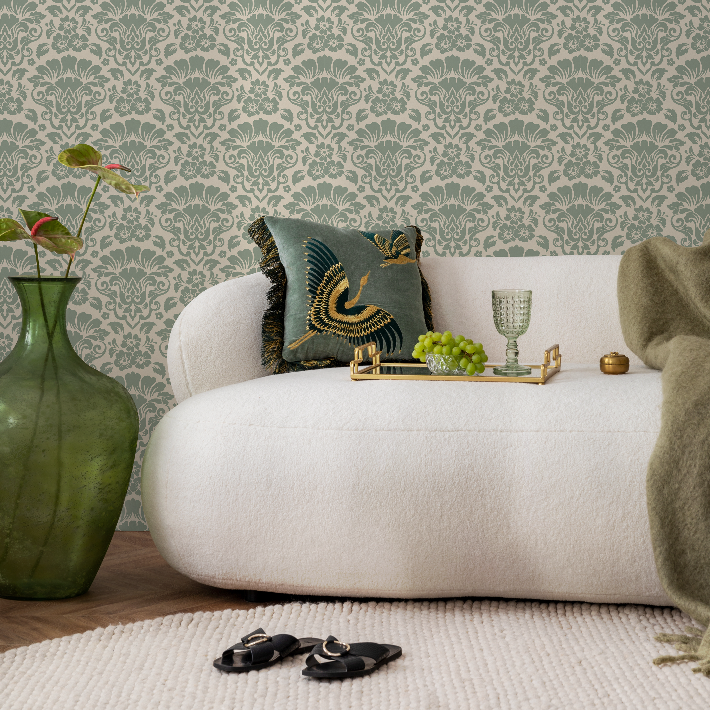 Damask Wallpaper With An Elegant Floral Motif In Mint And Beige - D216
