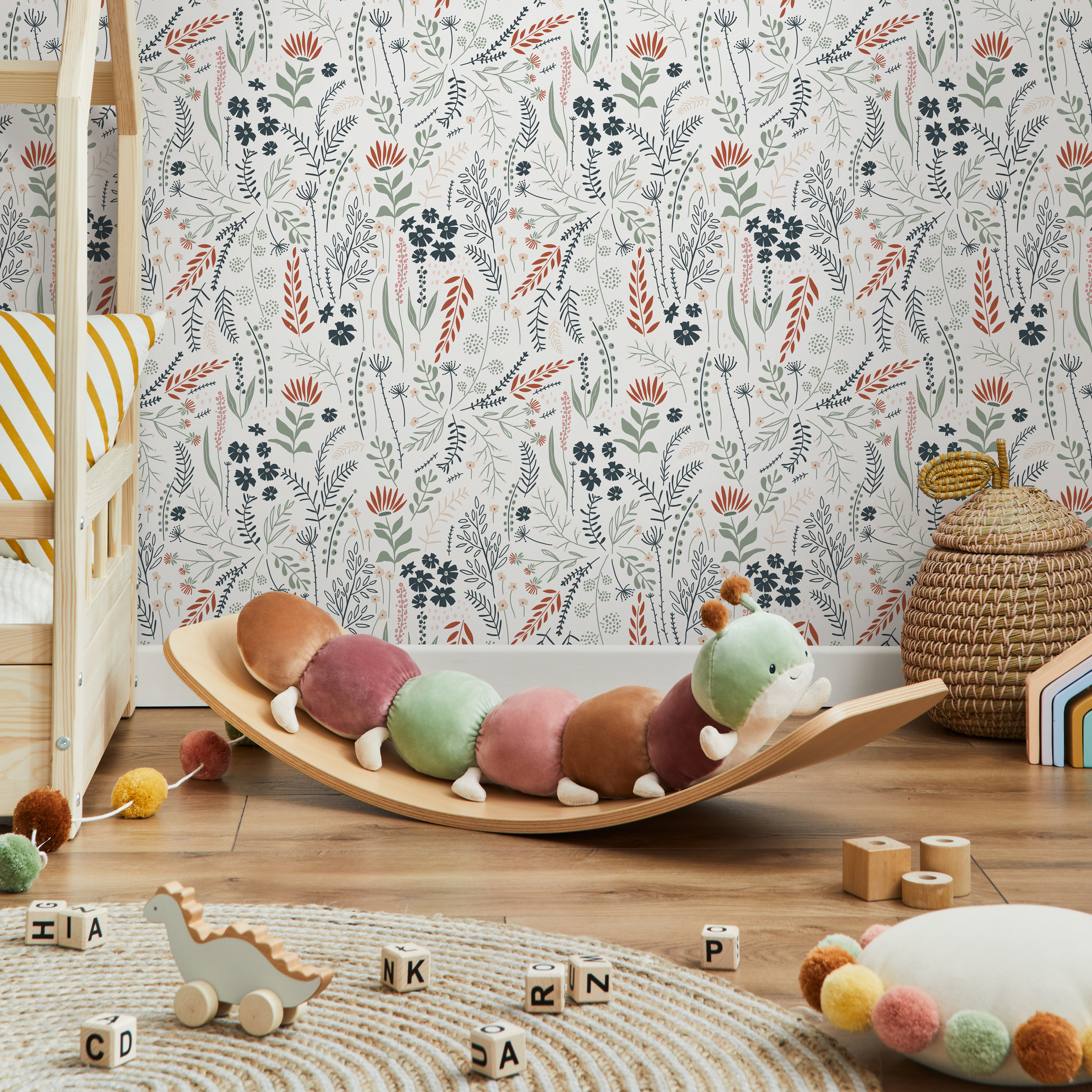 Wildflower Wallpaper With A Delicate Meadow Motif In Blue, Rust, And Green - D317