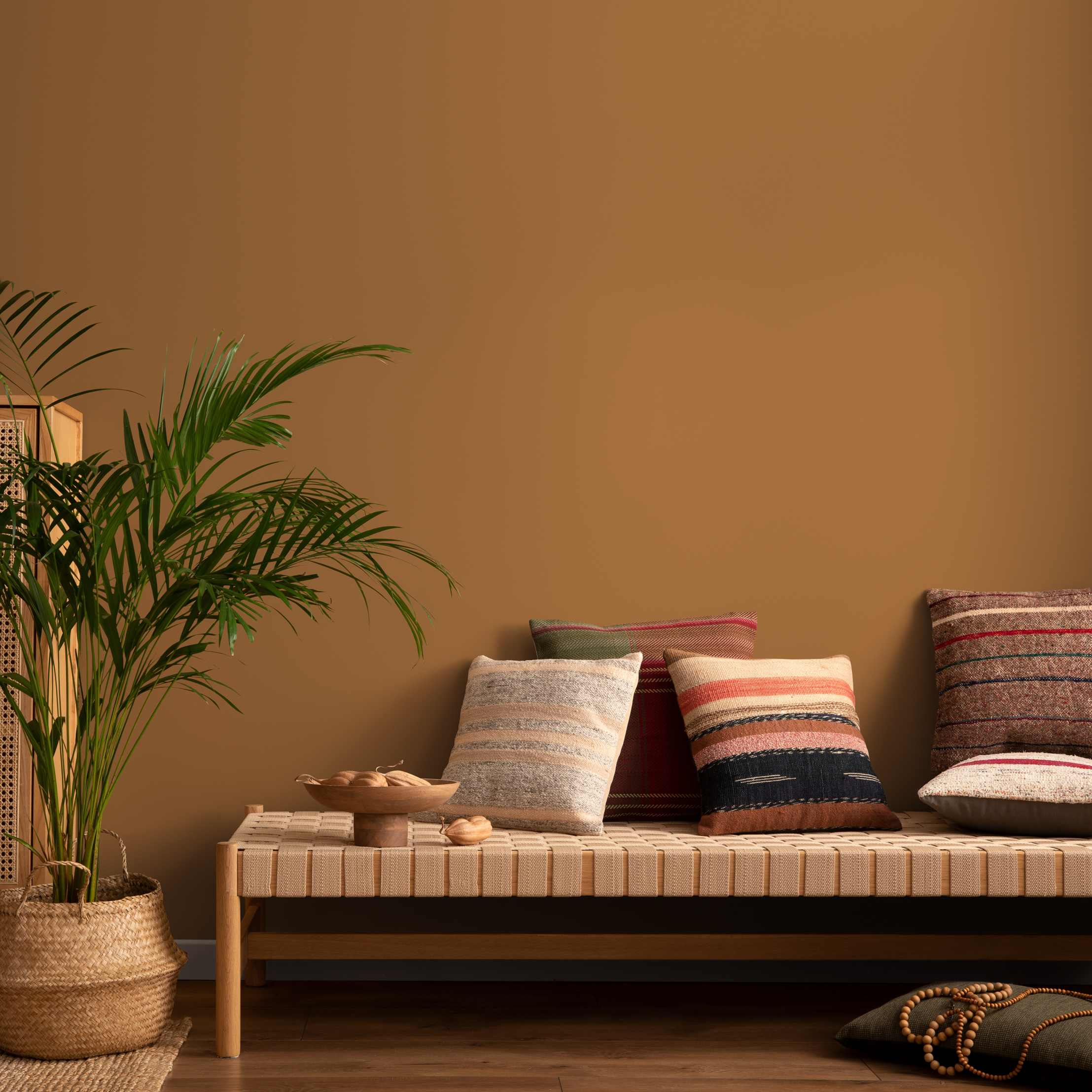 Solid Color Wallpaper In A Warm Earthy Tan - D417