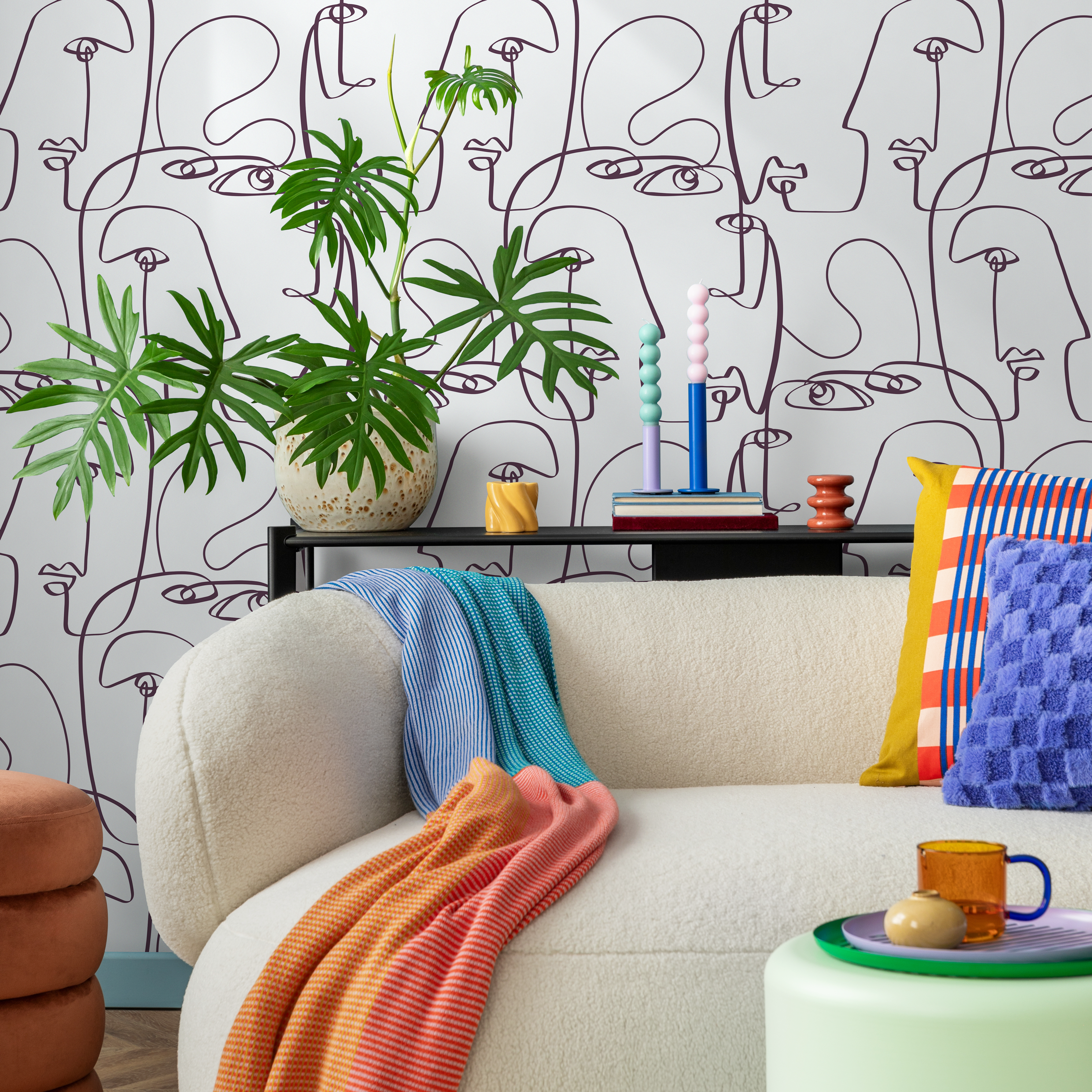 Line Art Wallpaper With A Continuous Face Motif In Dark Purple - D492