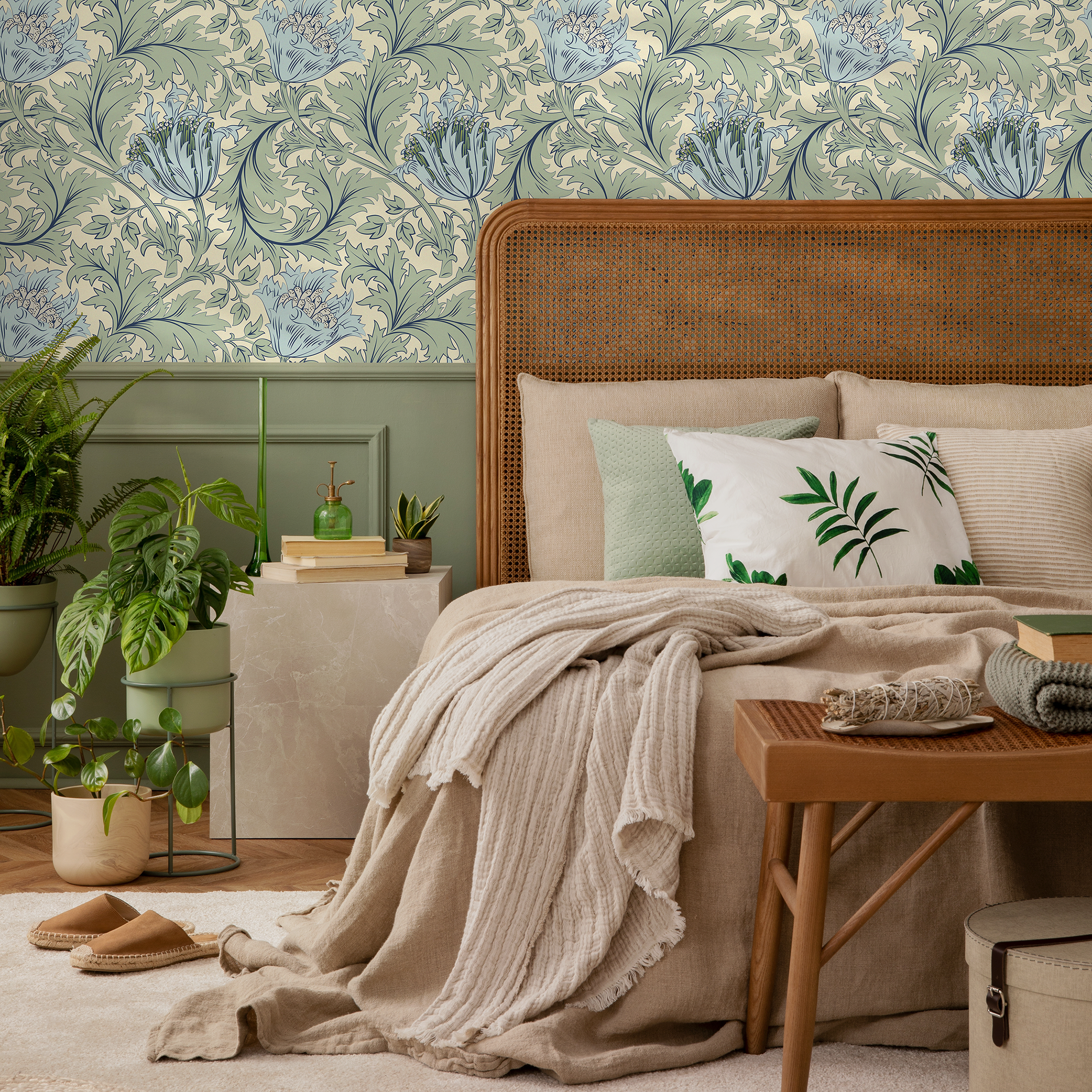 William Morris Wallpaper With Stylized Florals In Green And Blue - D515