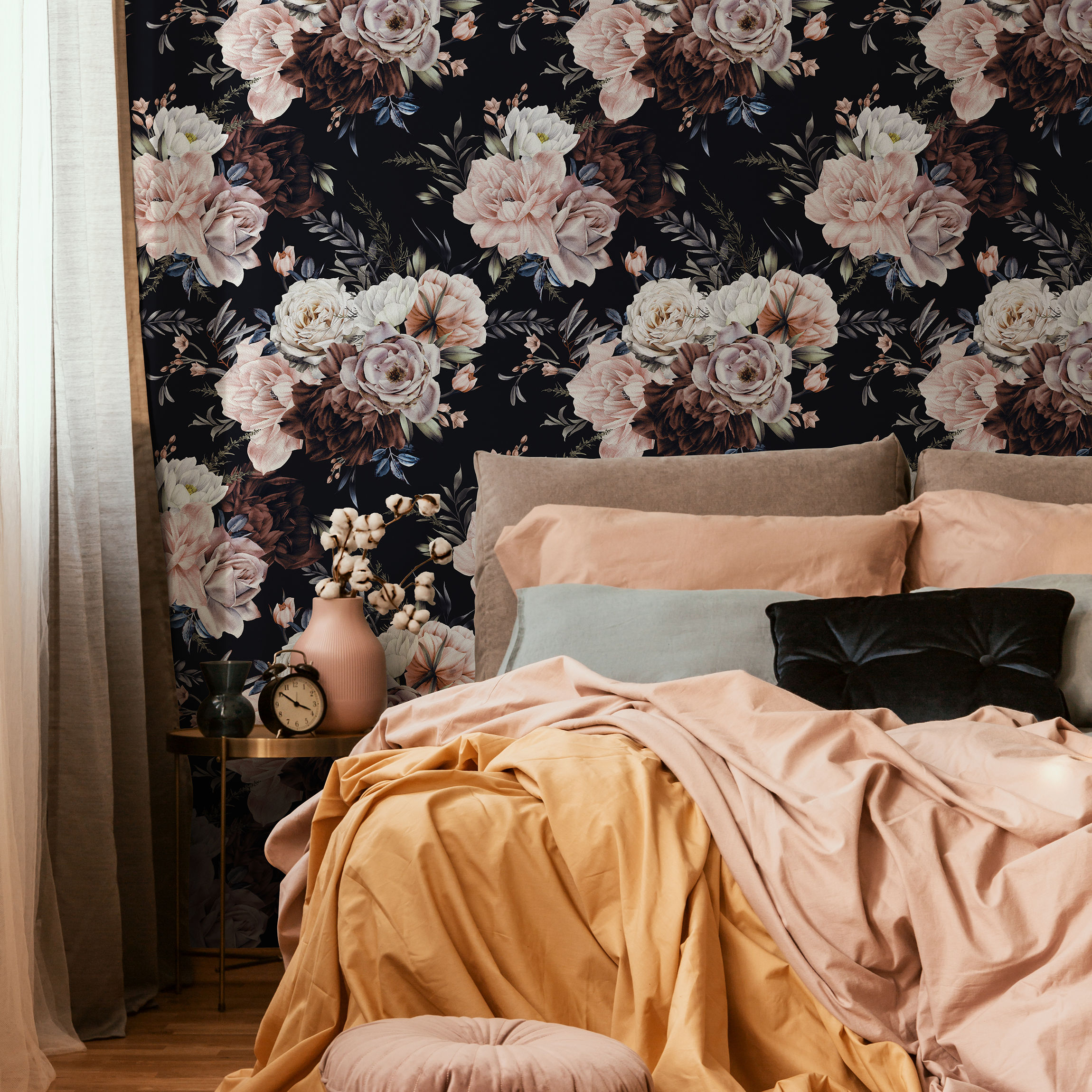 Floral Wallpaper Featuring Romantic Rose Bouquets In Pink, Mauve, And Burgundy - D545