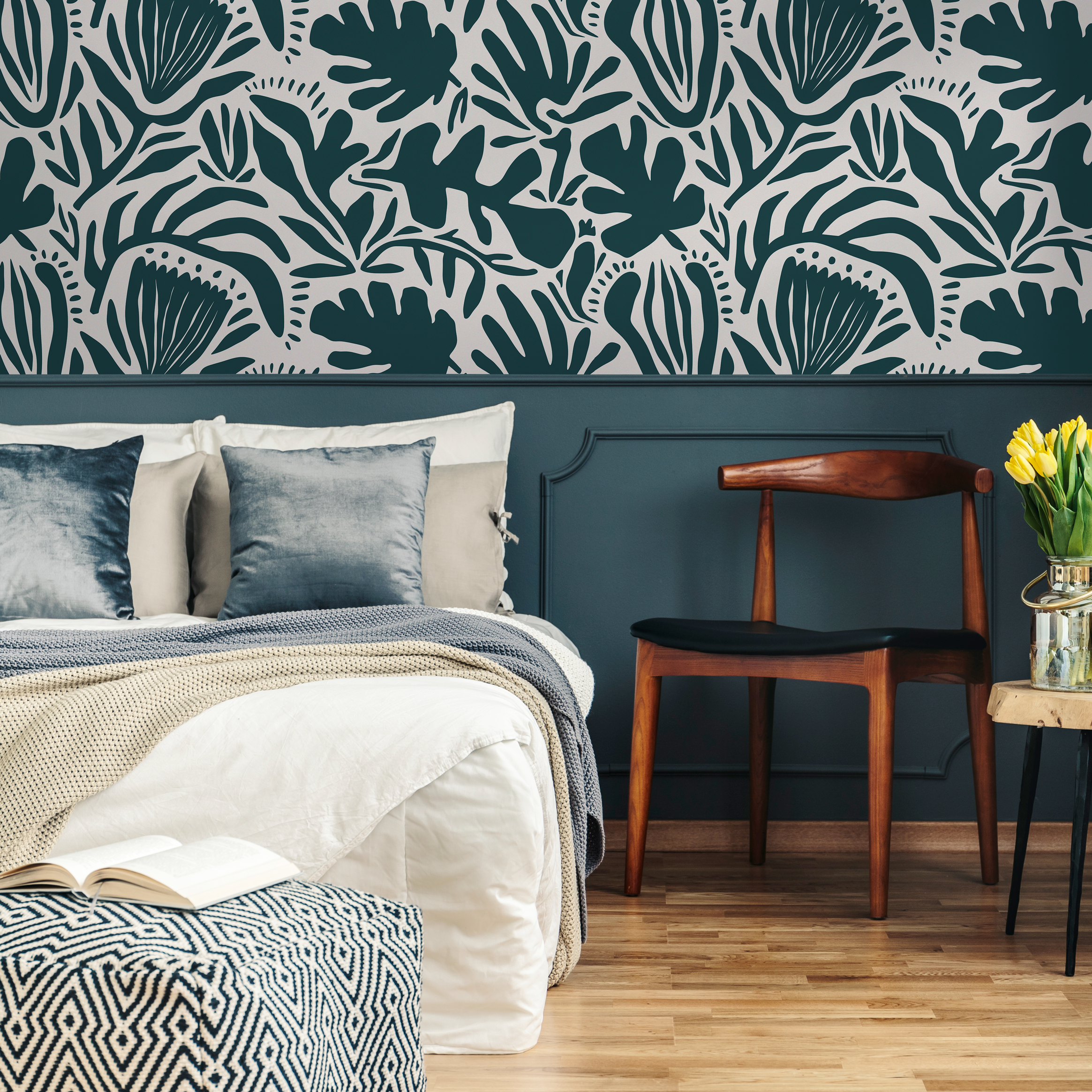 Abstract Floral Wallpaper With Modern Botanical Shapes In Green - D707