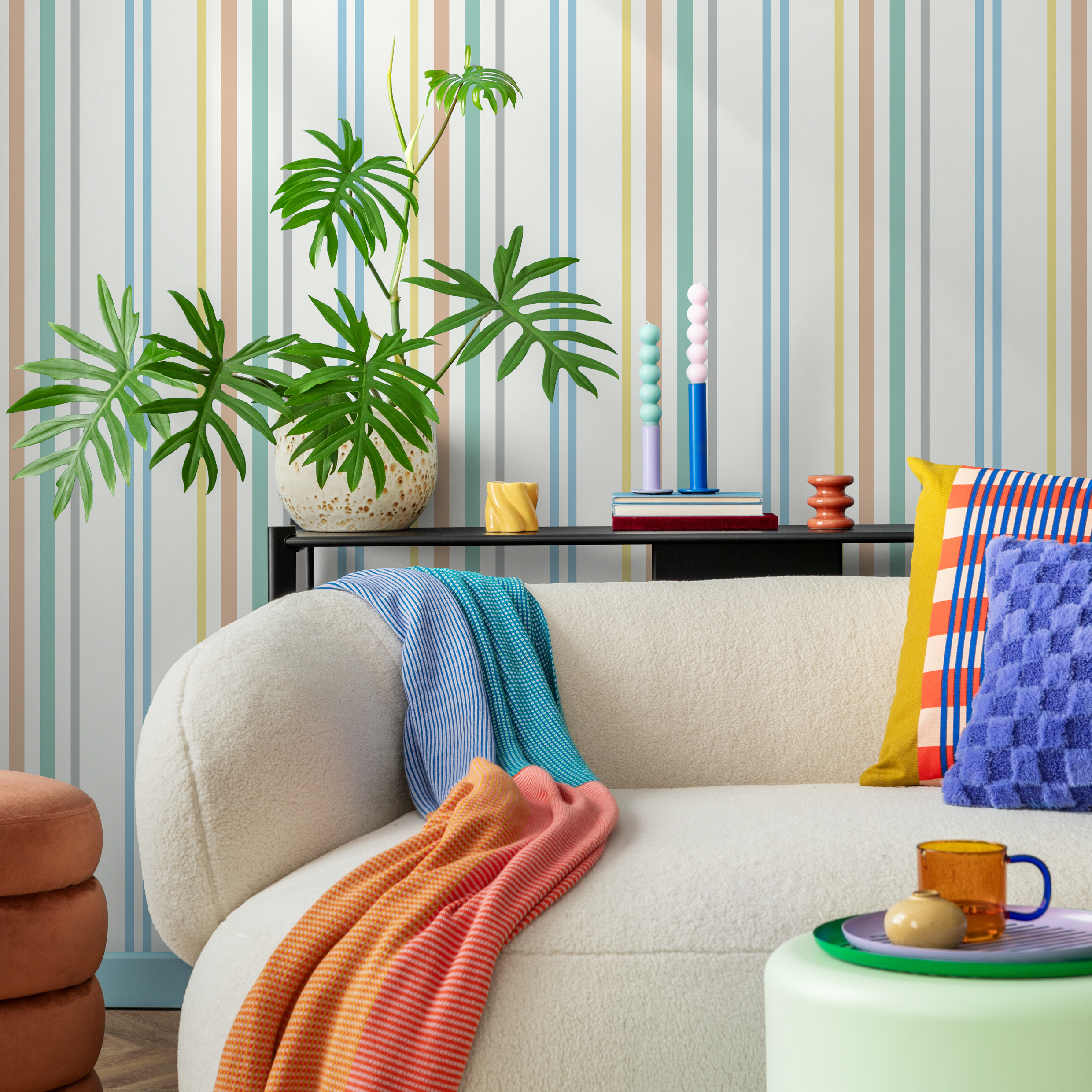 Striped Wallpaper Featuring Multicolored Vertical Stripes In Blue, Green, And Yellow - D786
