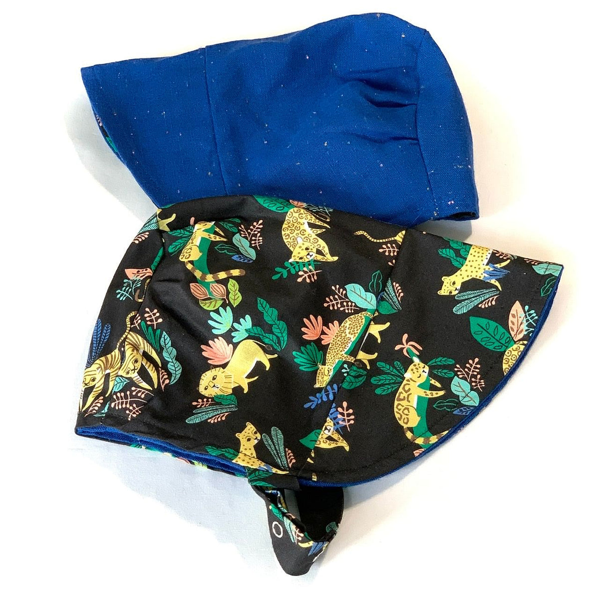 Bonnet In Prowler (cheetah Leopard Cat)
