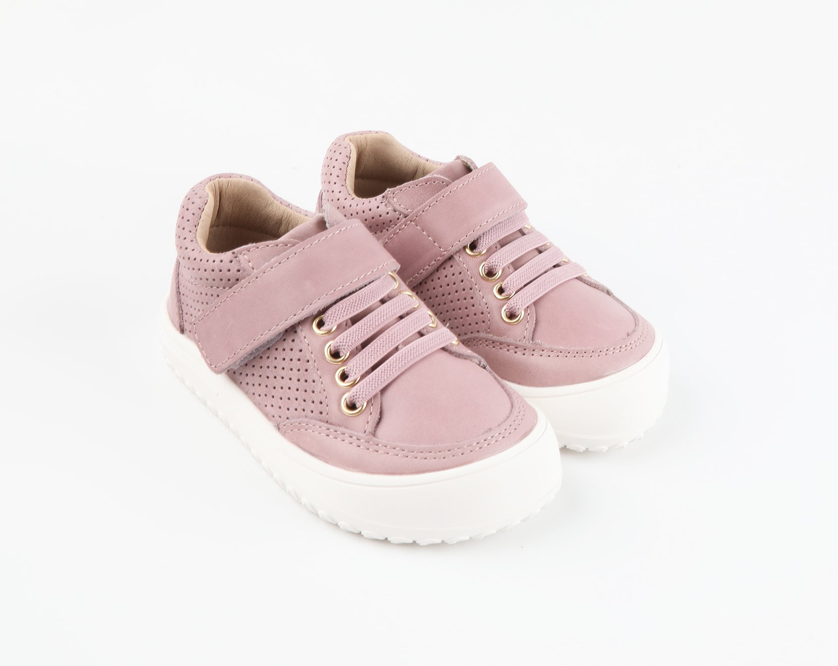 Play Perfect Pansy Pop Low Top {premium Leather}