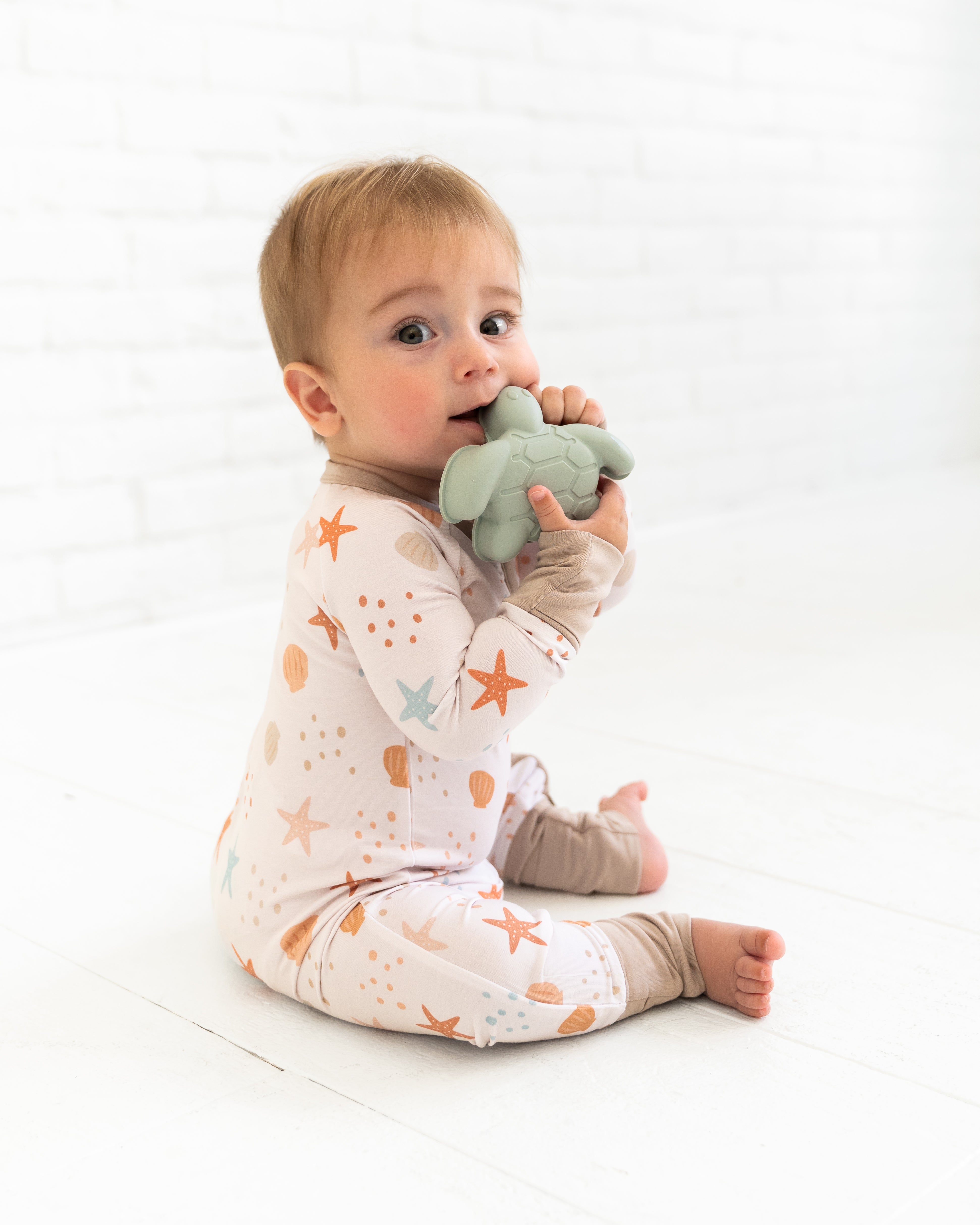 Sandy Toes Zipper Lounger