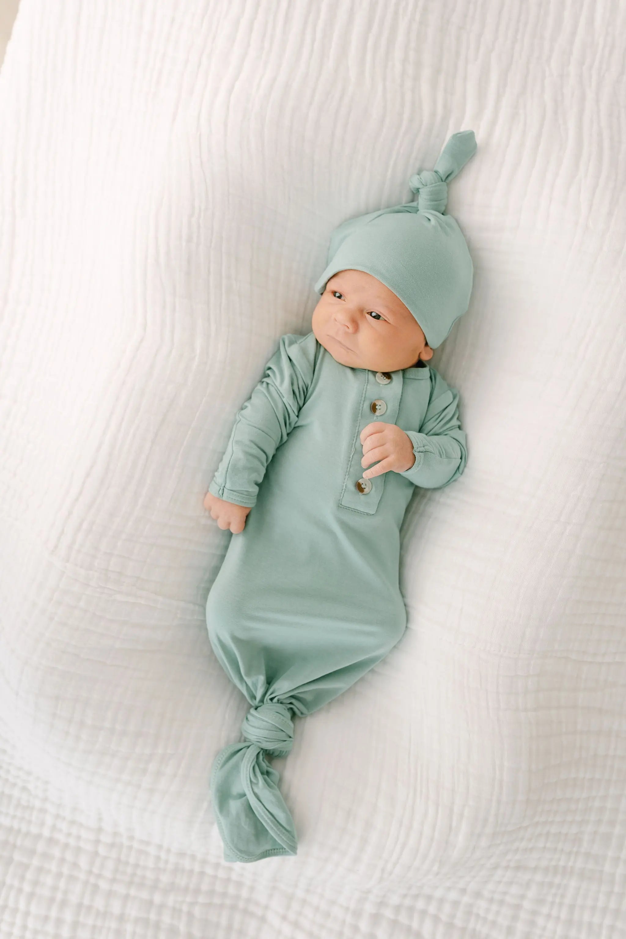 Knotted Baby Gown & Hat Set - Mint (newborn-3 Months)
