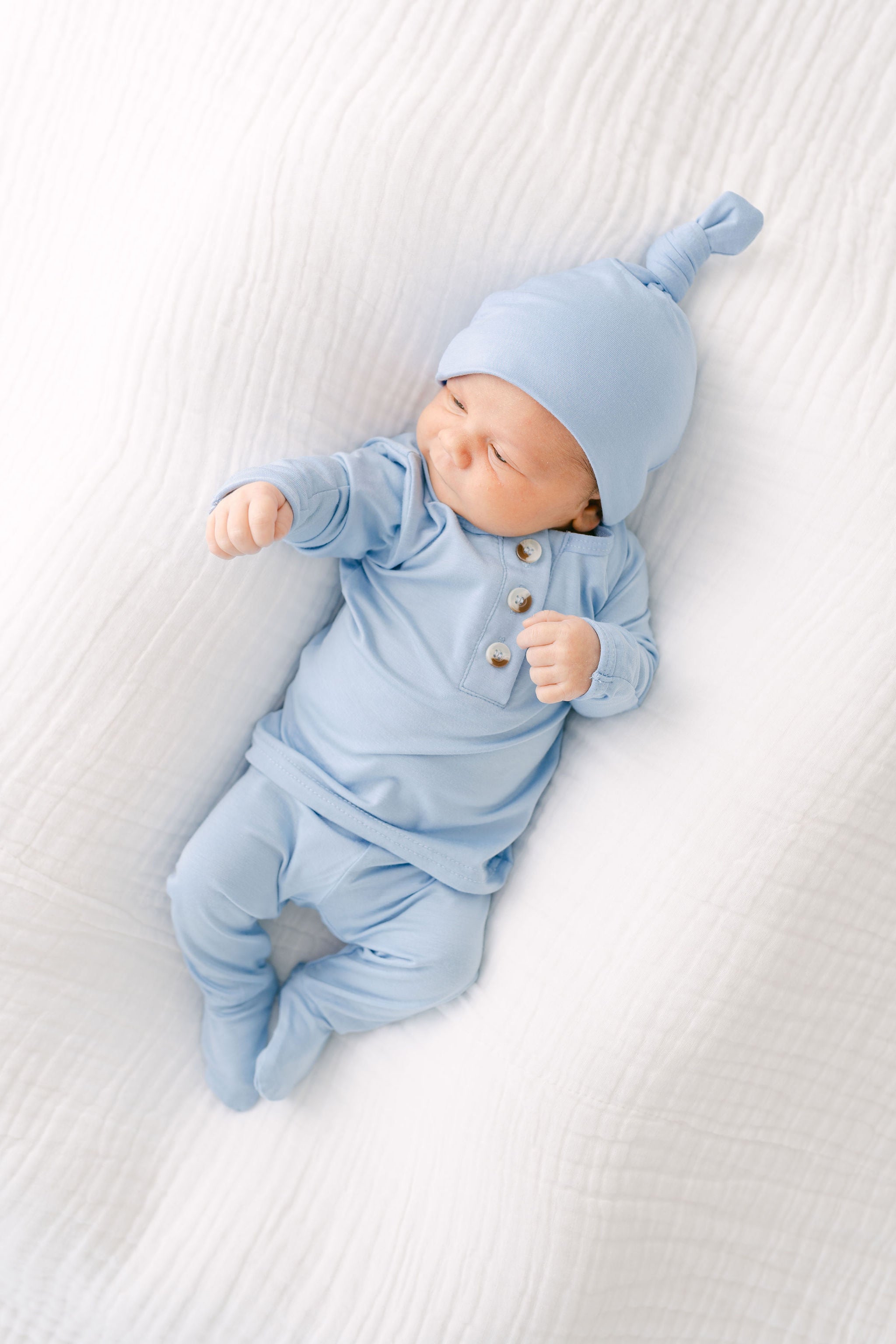 Top And Bottom Outfit And Hat Set - (newborn-3 Months) Baby Blue