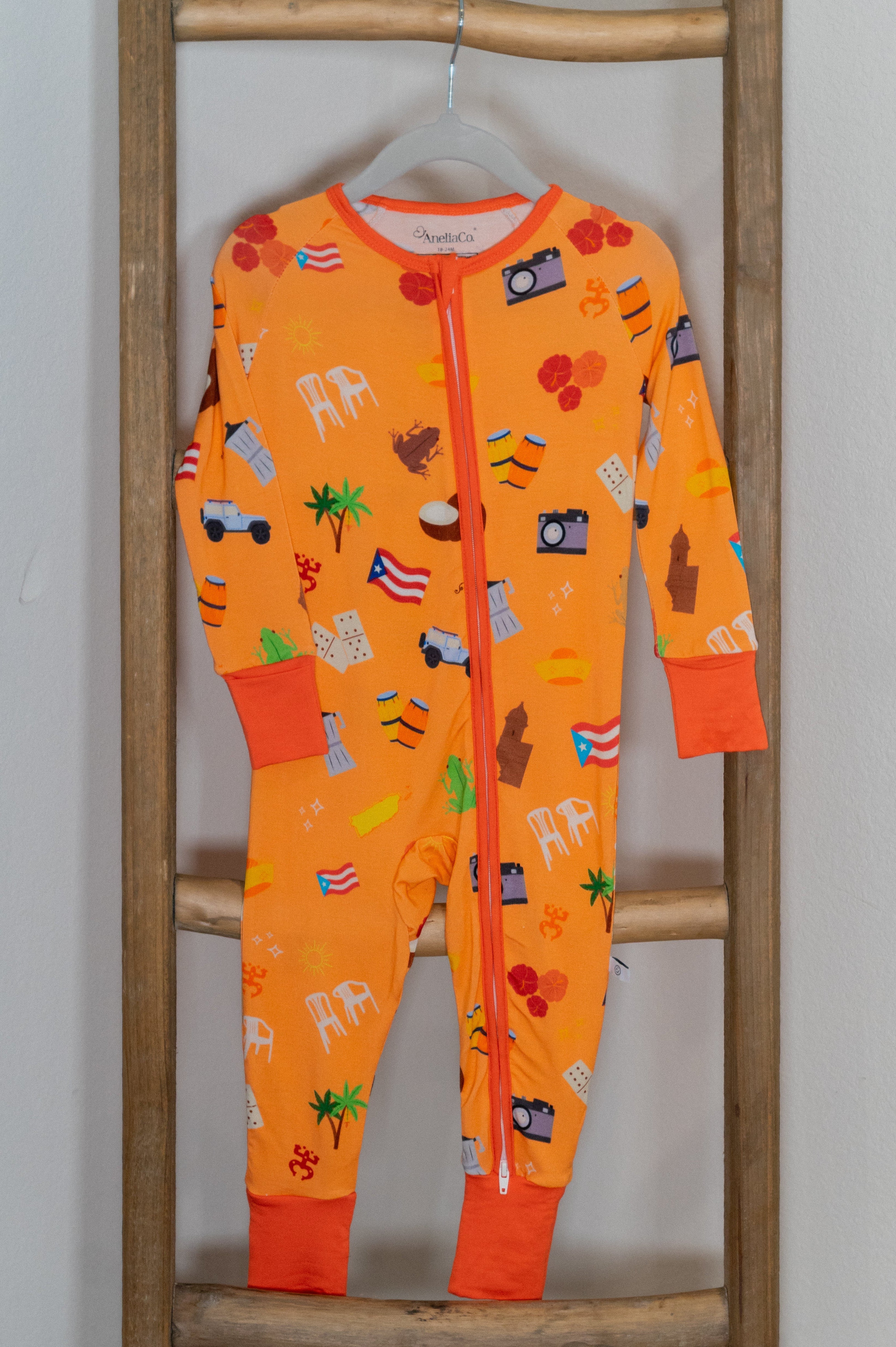Isla Del Encanto Pajamas
