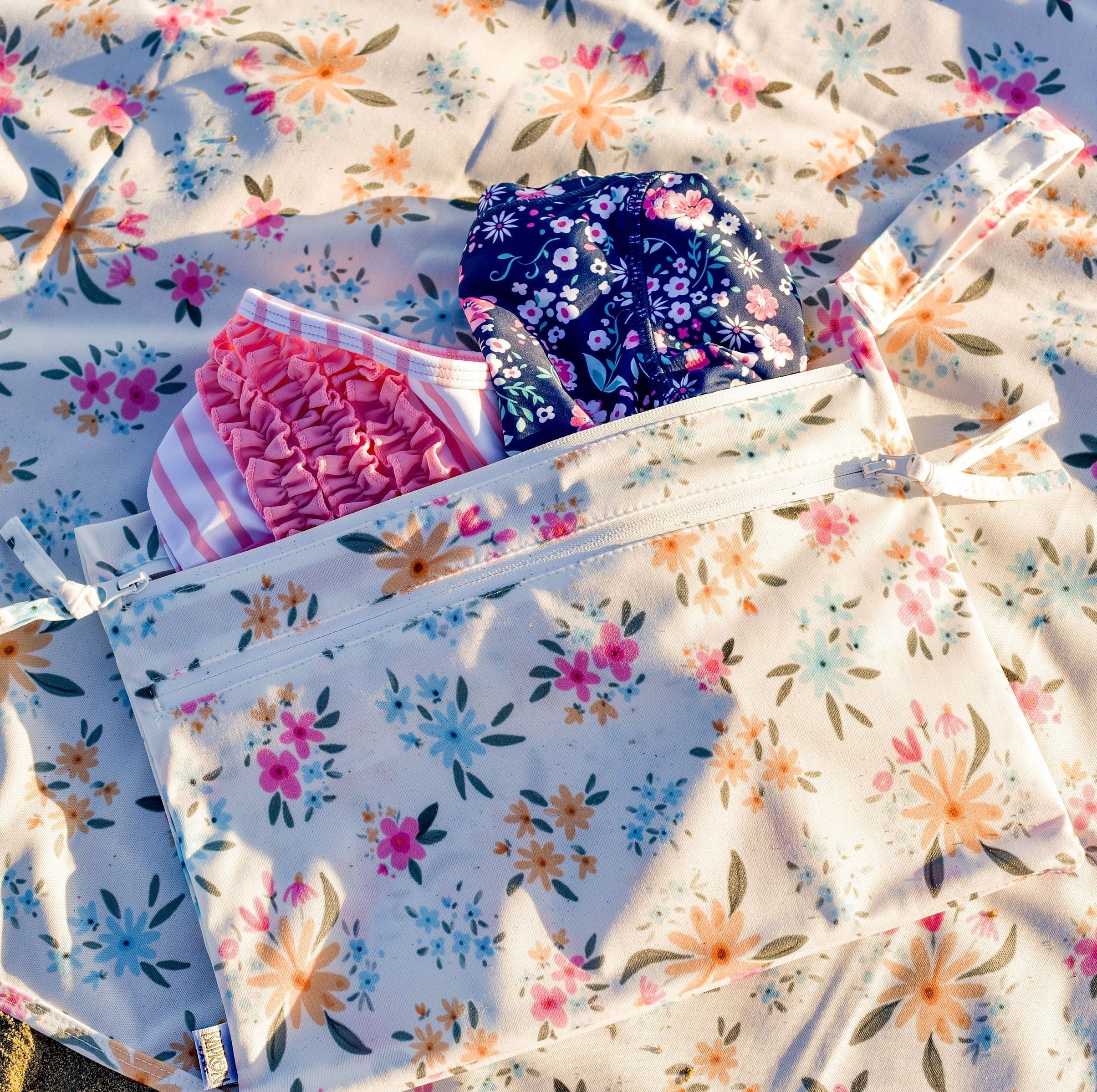 Pastel Floral - Waterproof Wet Bag (for Mealtime, On-the-go, And More!)