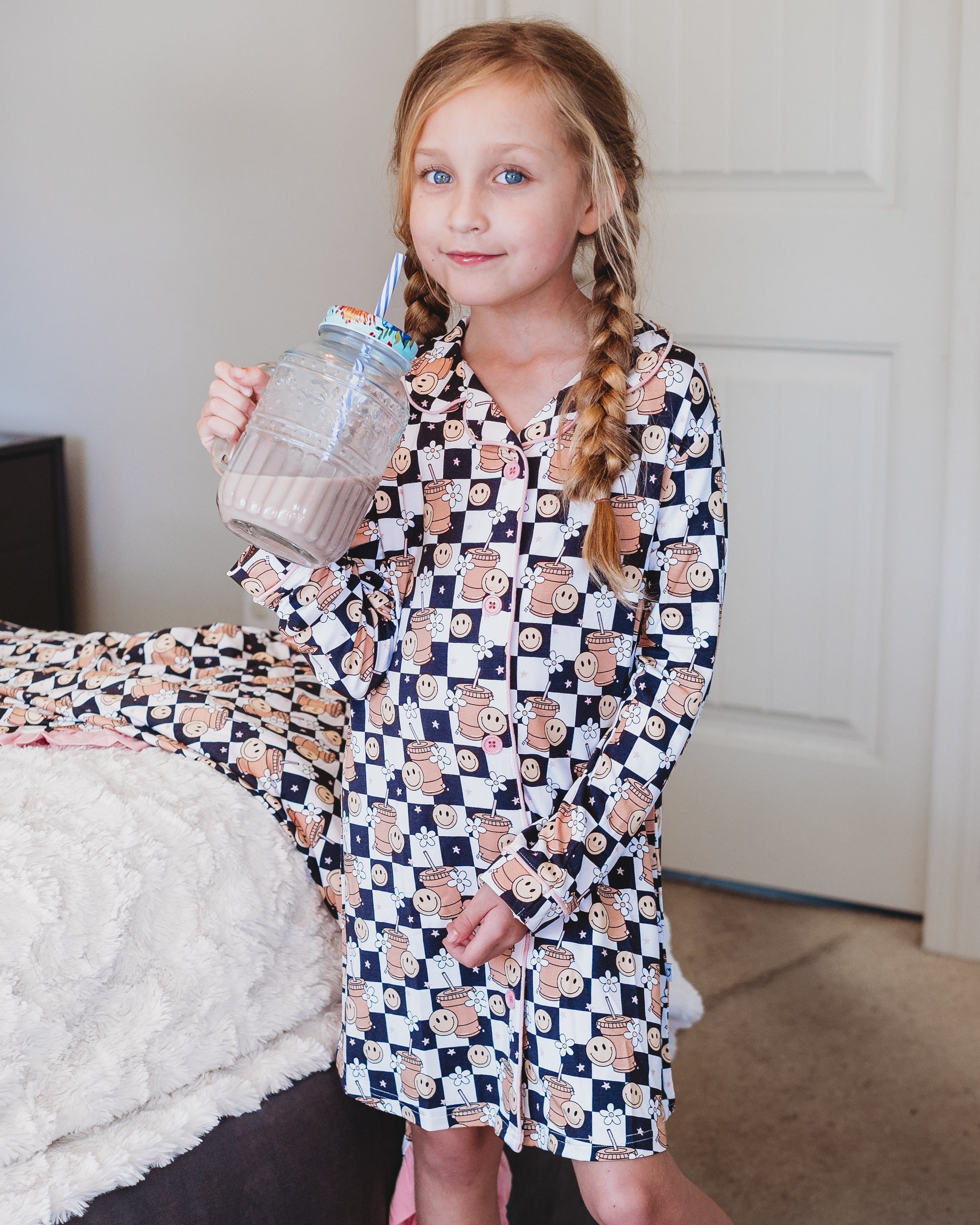 Smiley Cup Of Checkers Girl's Dream Gown