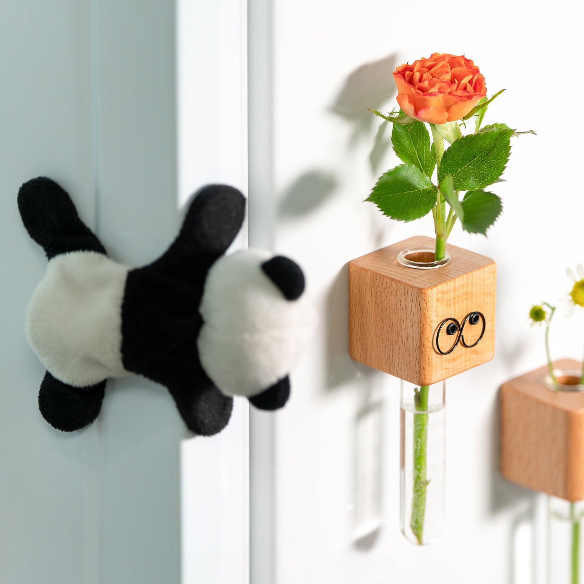 Magnetic Mood Vase Set (2-pack)