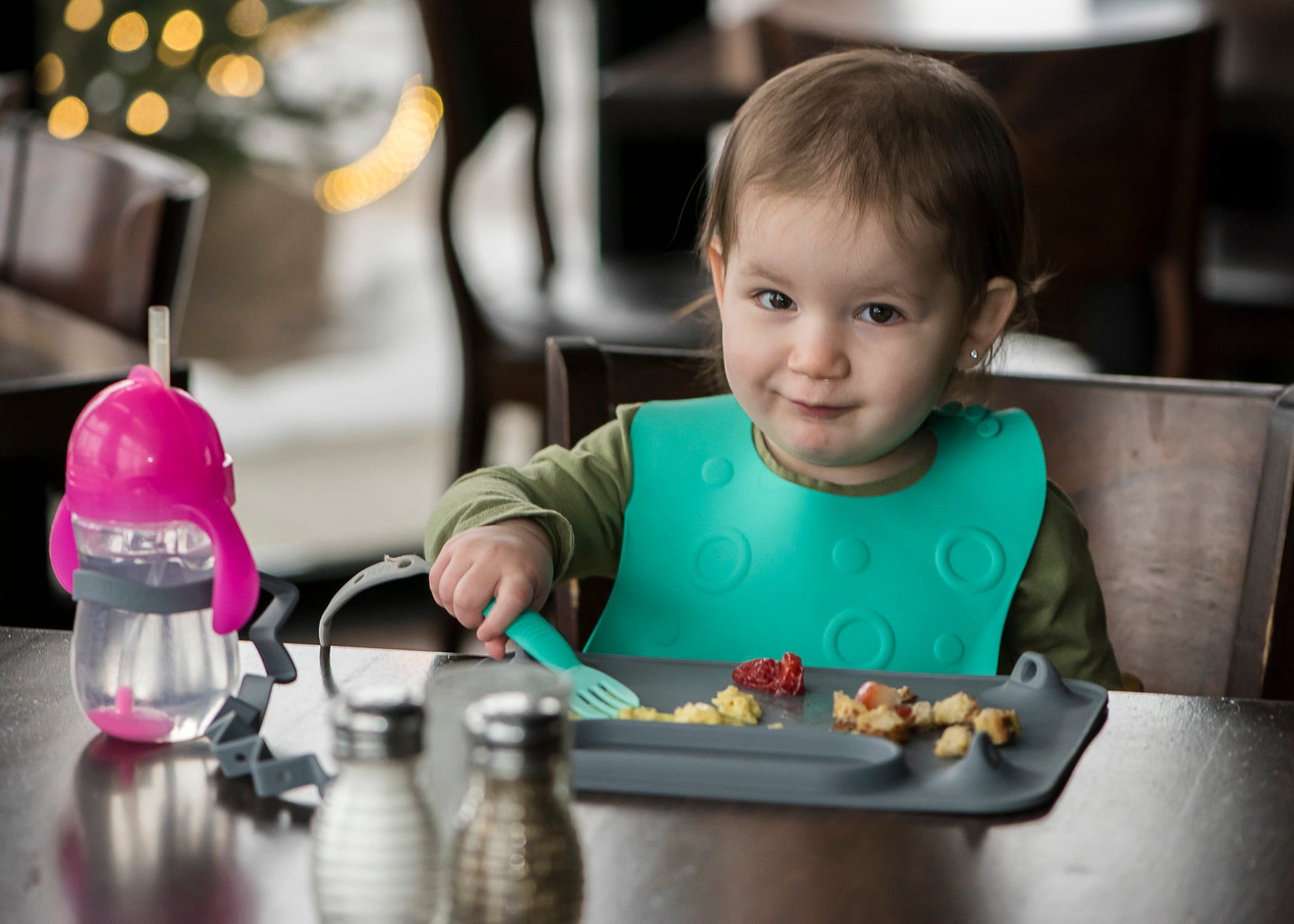 Stop-drop Travel Bib+ Utensils