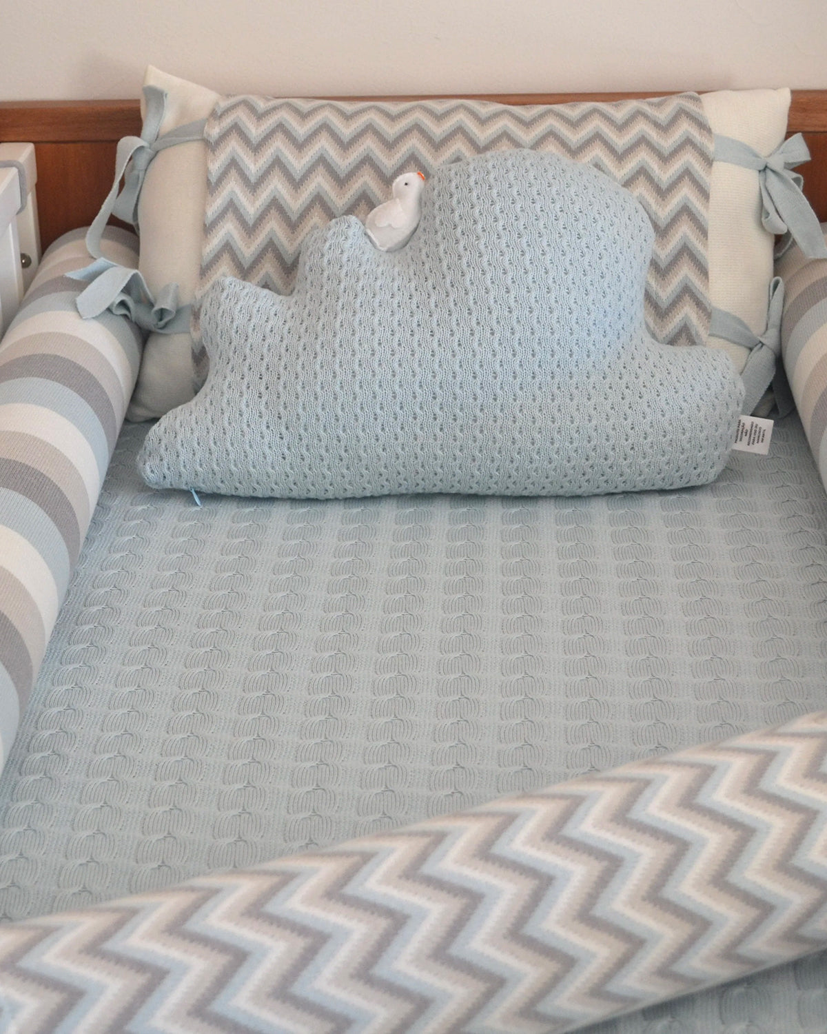 Pillow Crib Apron
