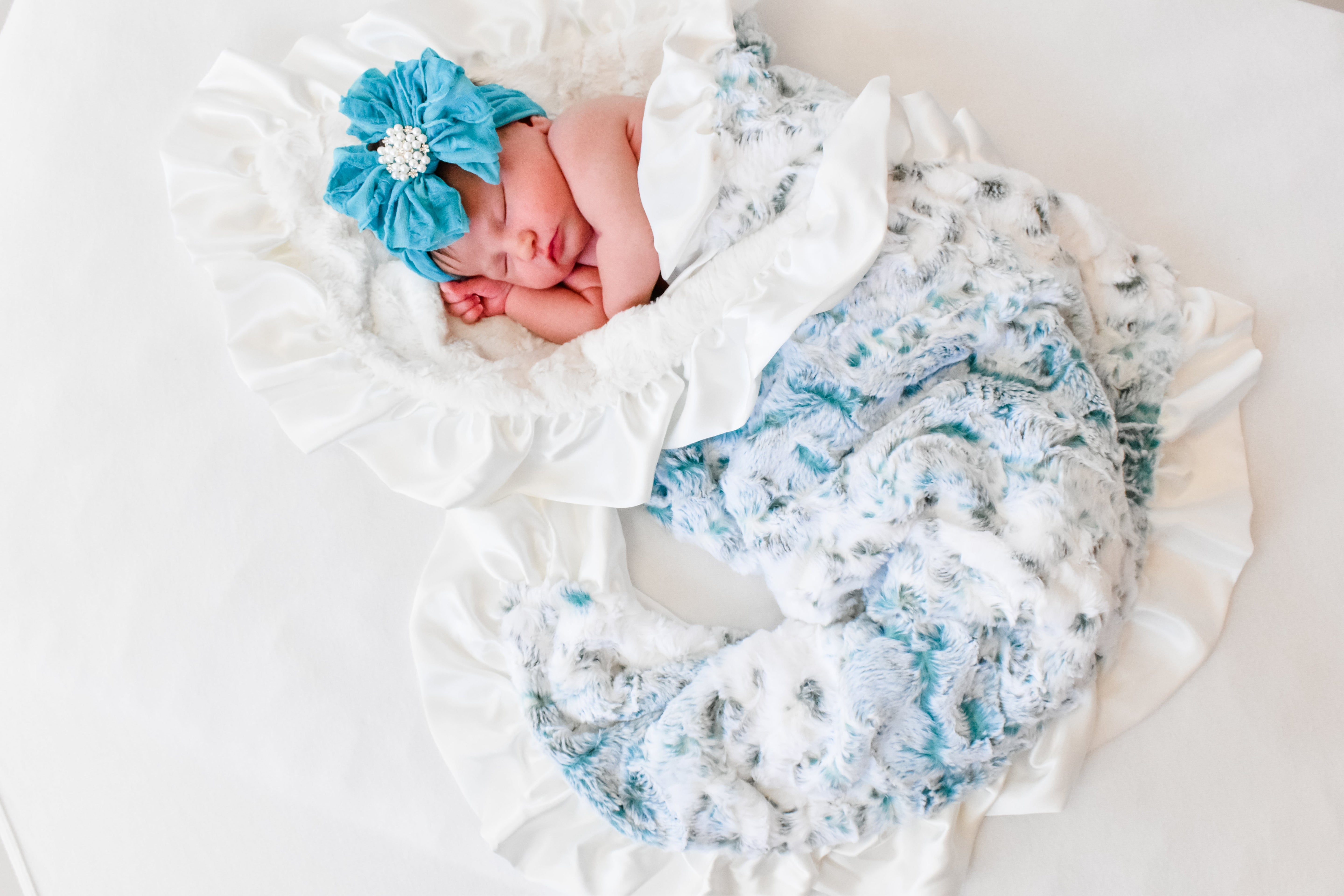 Shoreline Dreams | Luxe Cuddle Blanket