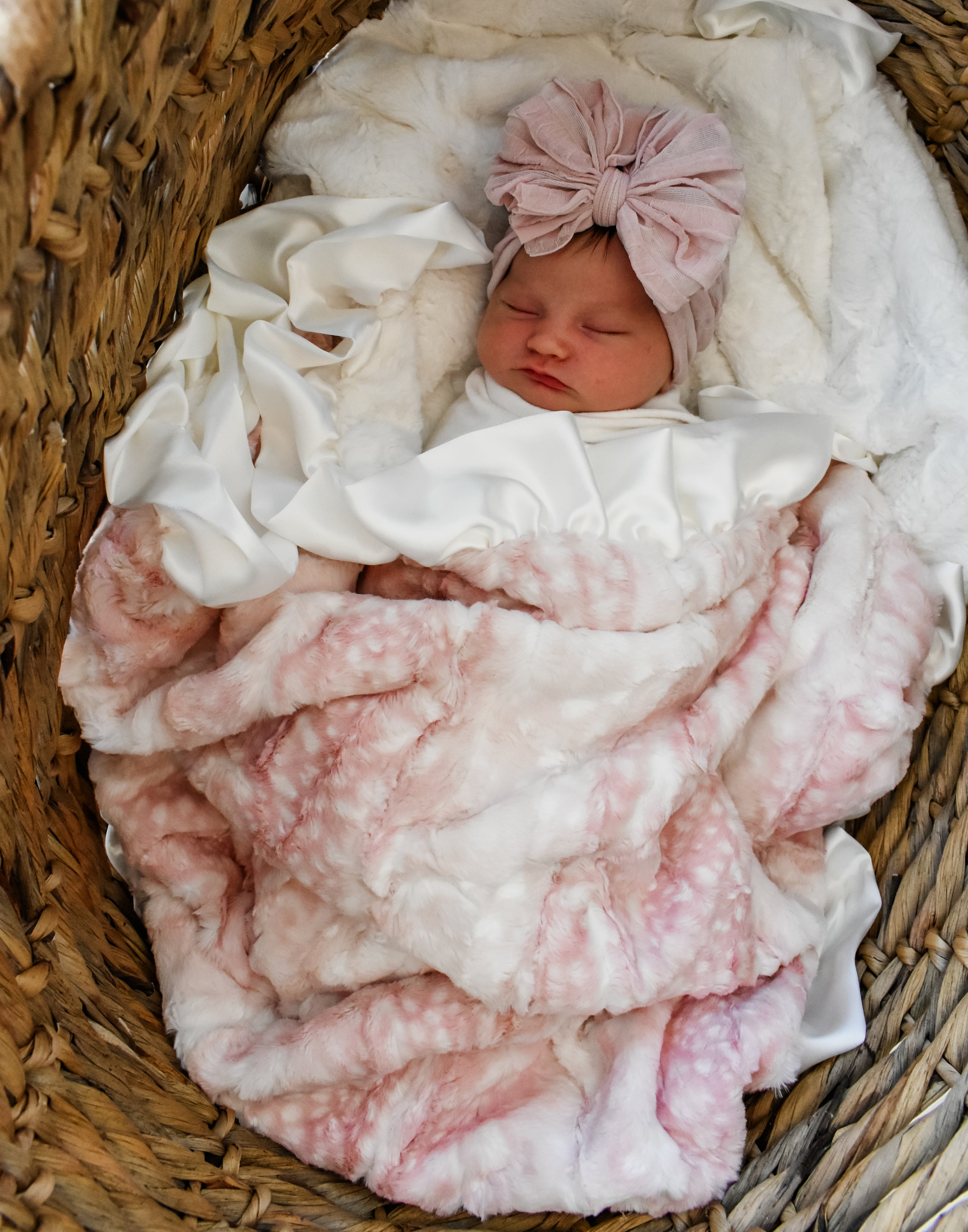 Sweet Pink Fawn | Luxe Cuddle Blanket
