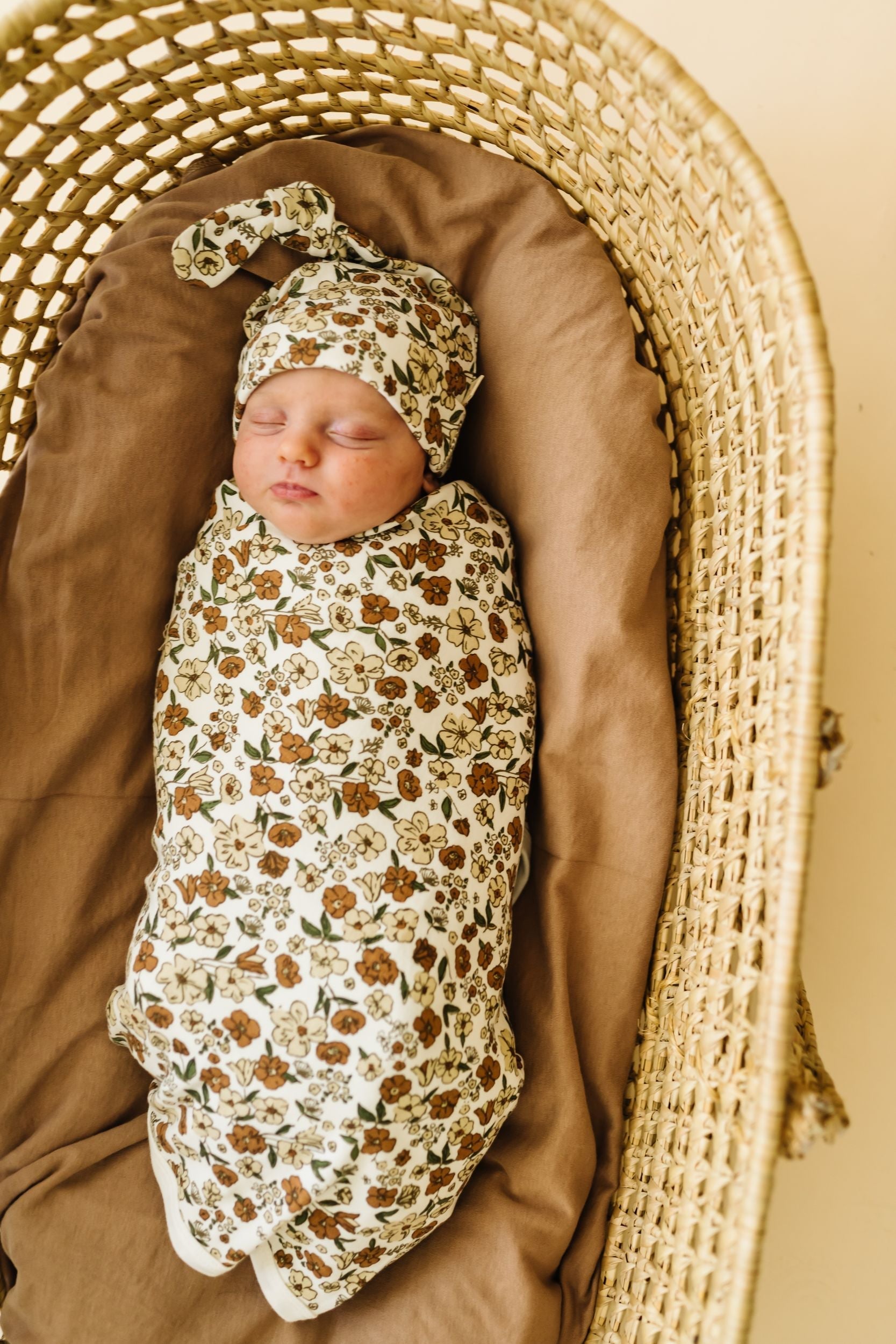 Organic Swaddle Blanket & Hat - Daffodil