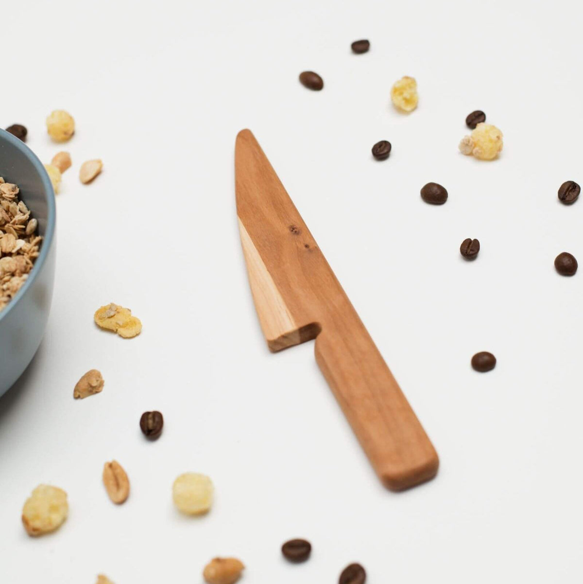 Safe Cutting Board And Knives