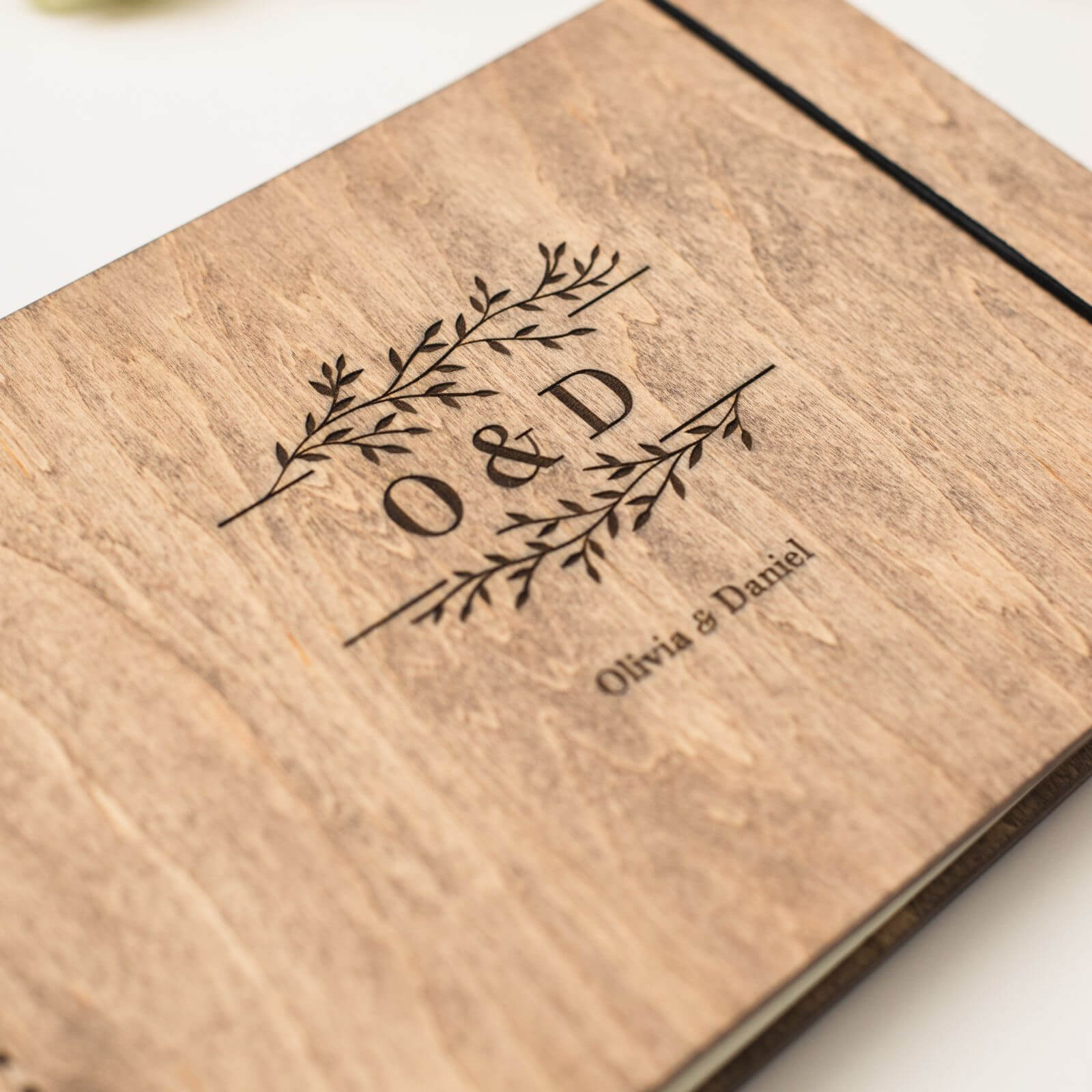 Wooden Album With Leather-tenderness (horizontal)