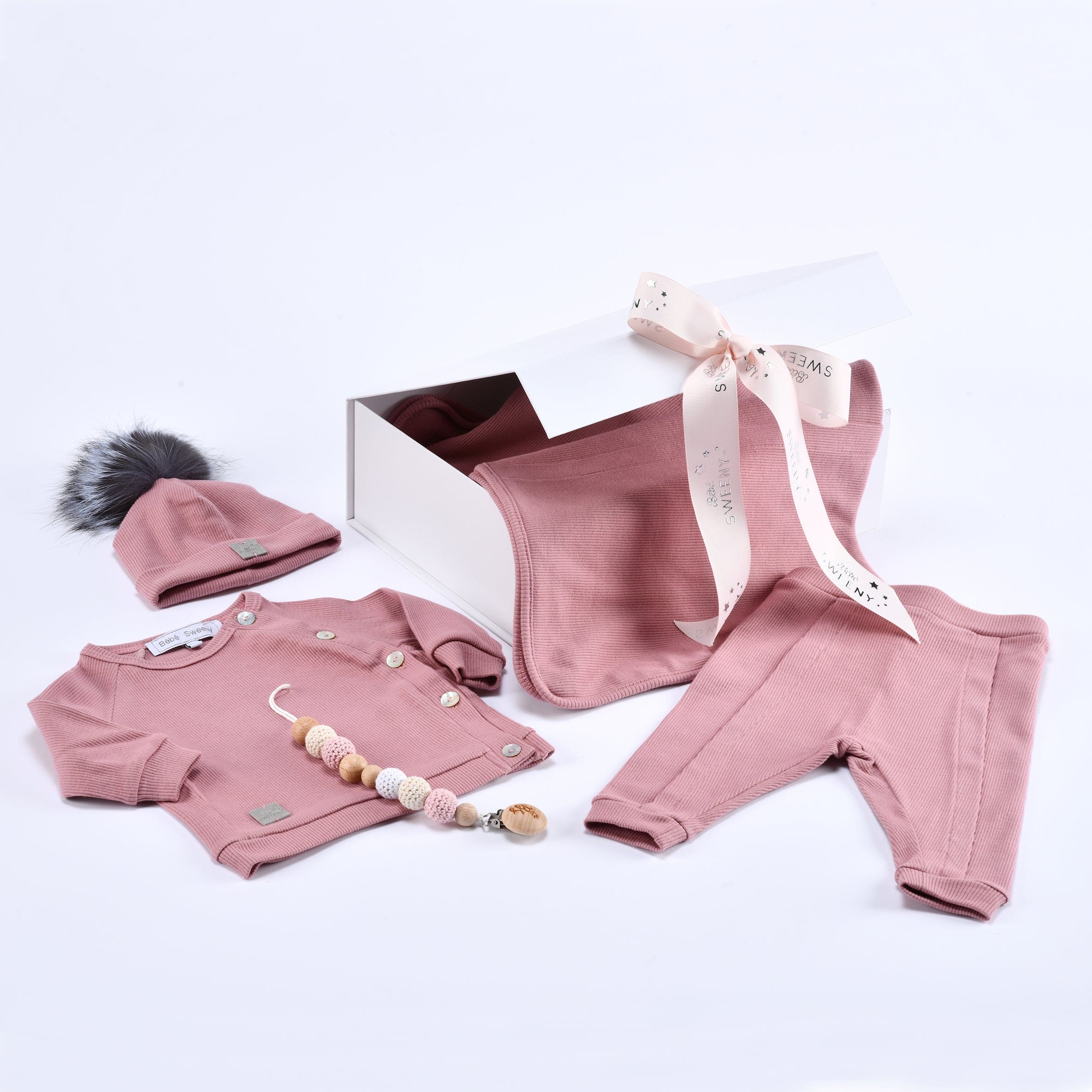 Lenny | Old Pink Personalised Baby Gift Set (5)