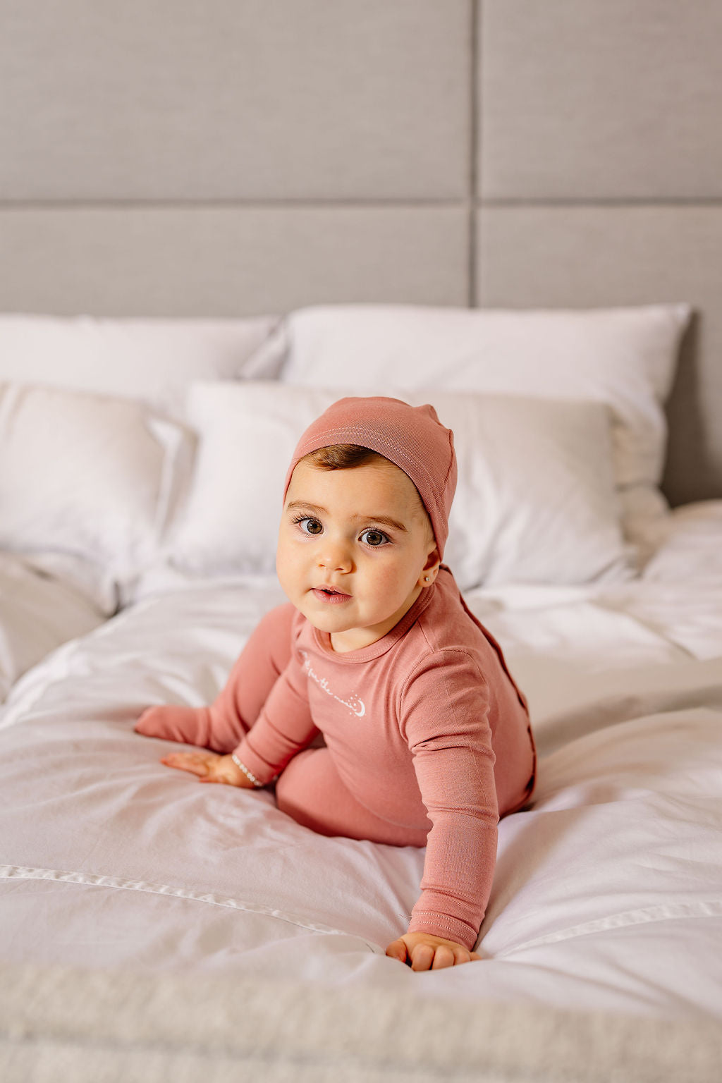 Shoot For The Moon Footie-candy Pink