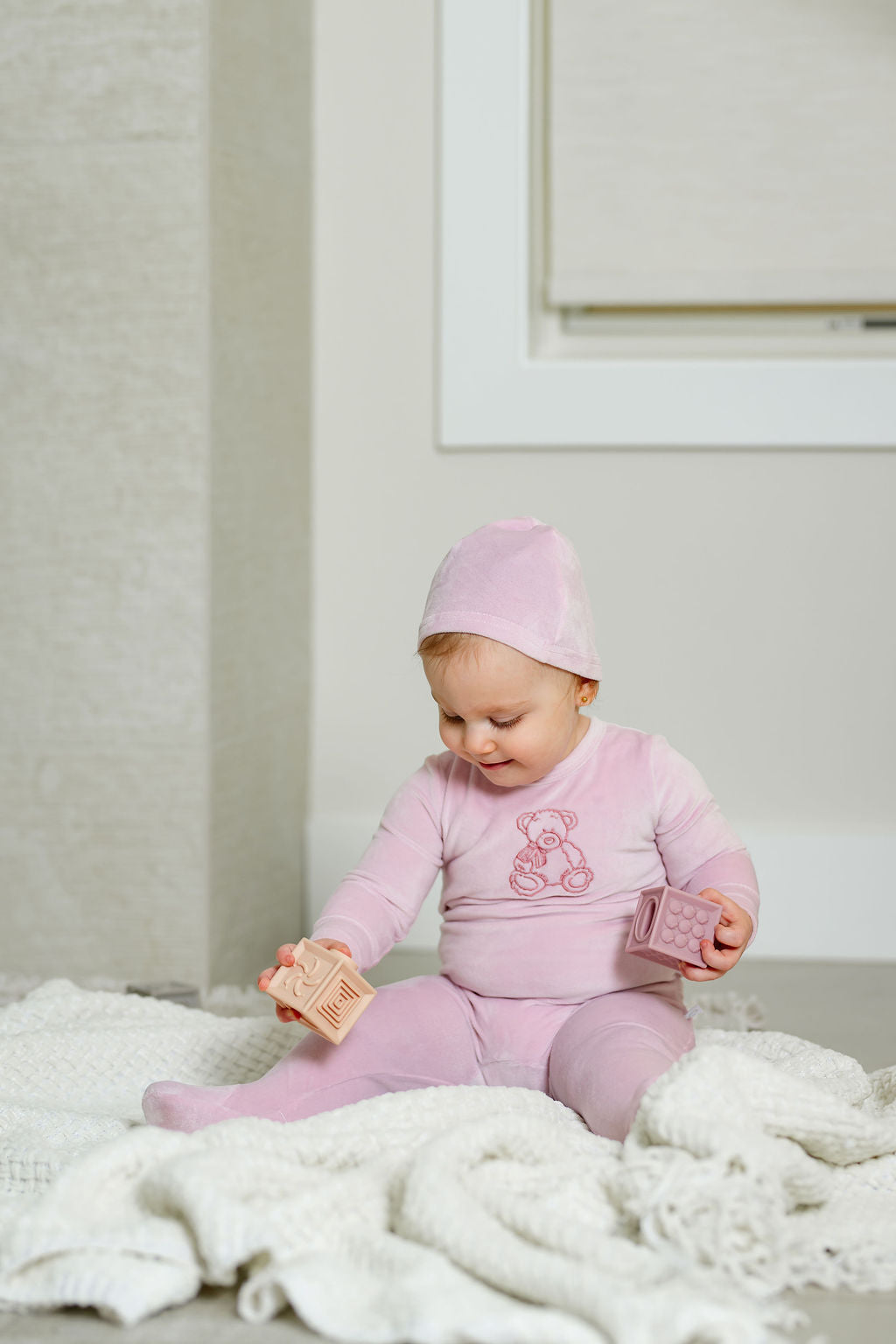Velour Bear Footie-pink