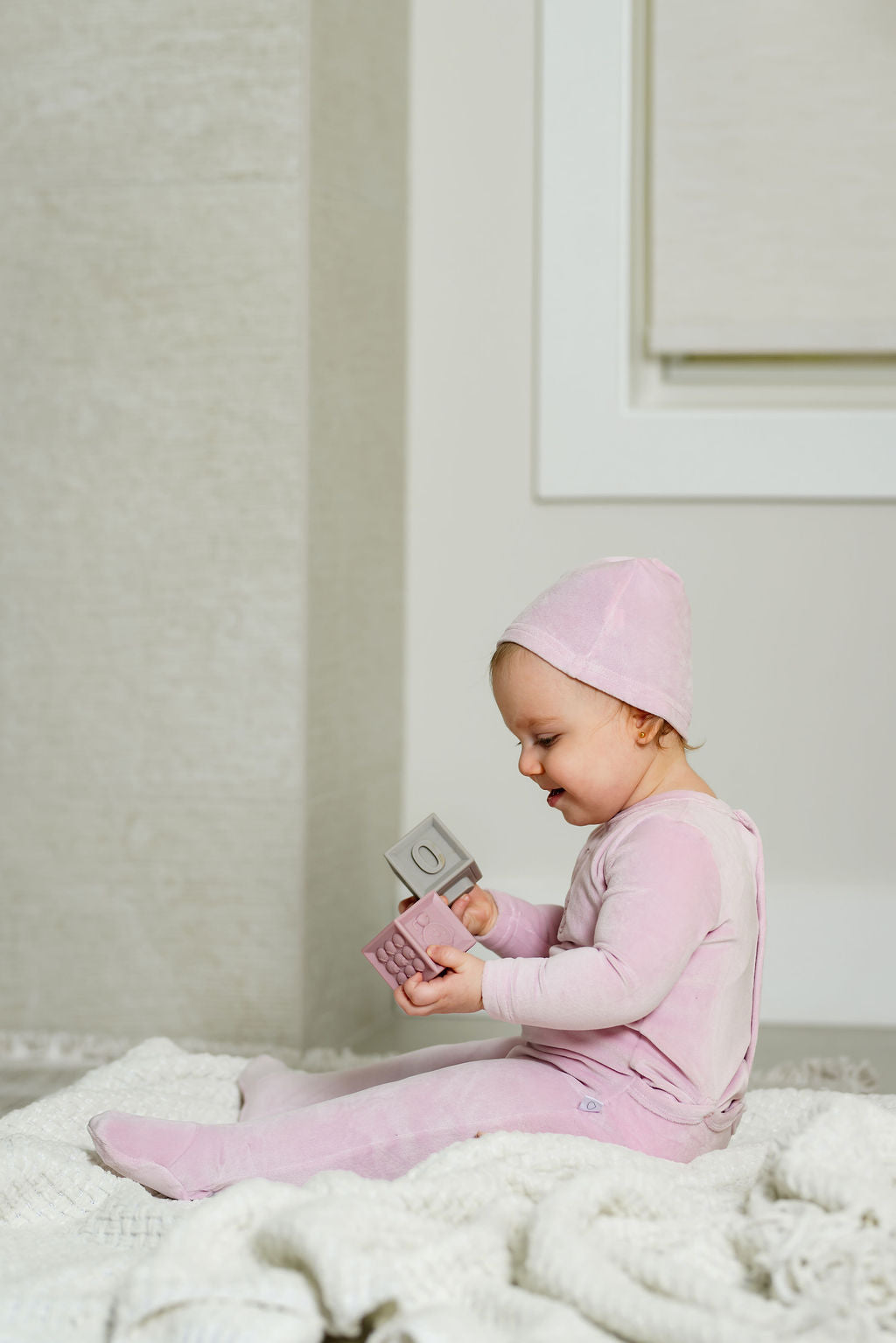 Velour Bear Footie-pink