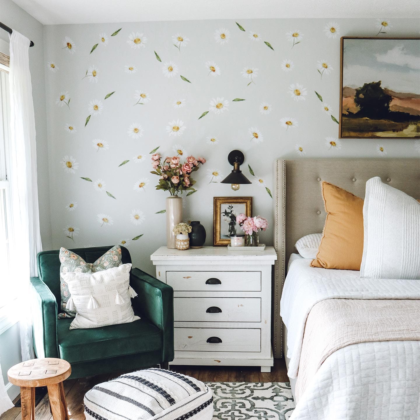 Classic Daisy Wall Decals