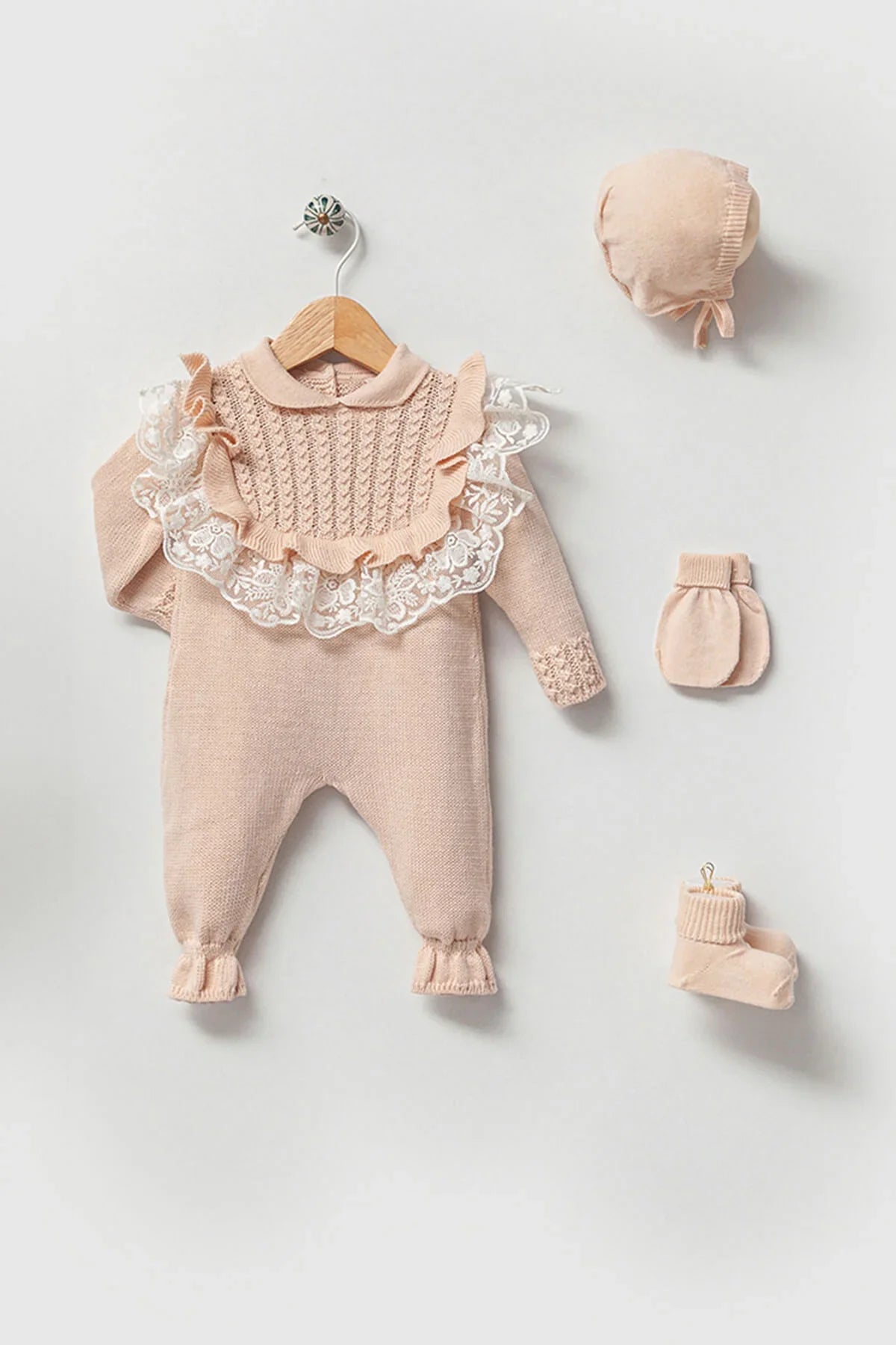 Daphne Beige Newborn Knitwear Coming Home Set (5 Pcs)