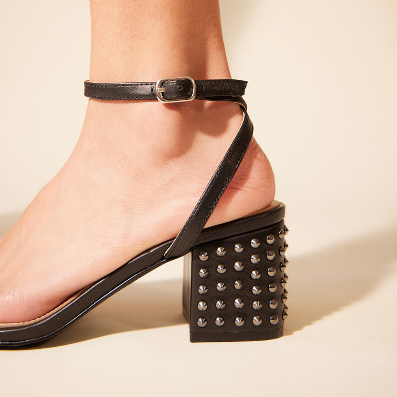 Diana Block Sandal In Black Leather