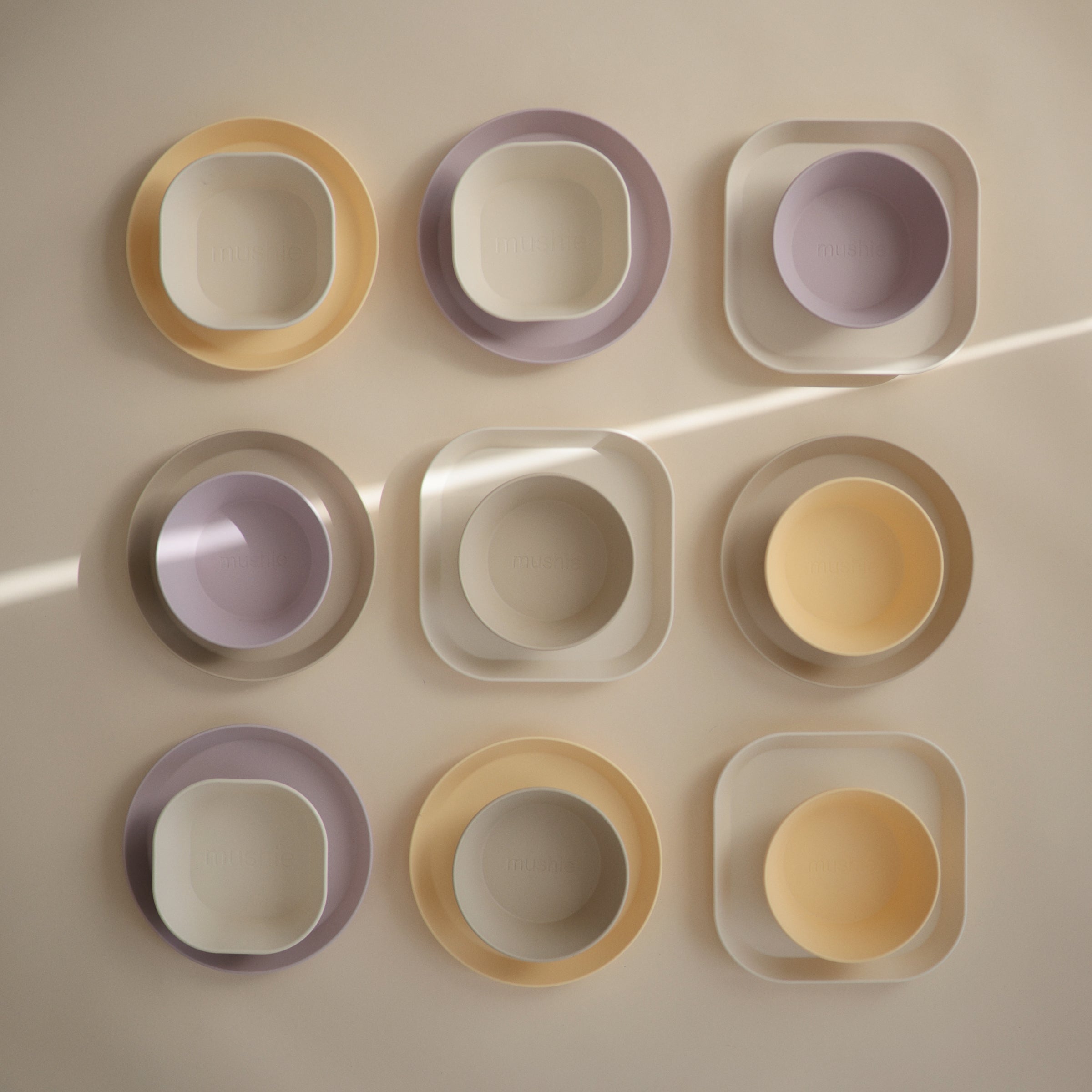 Round Dinnerware Plates, Set Of 2