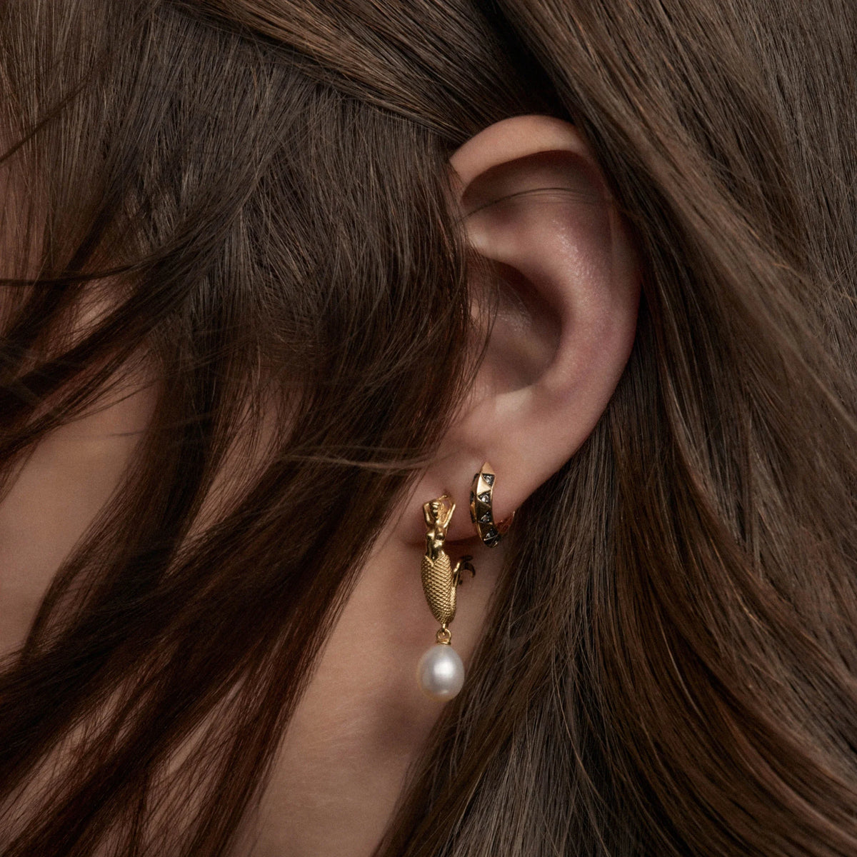 Siren Pearl Drop Earring