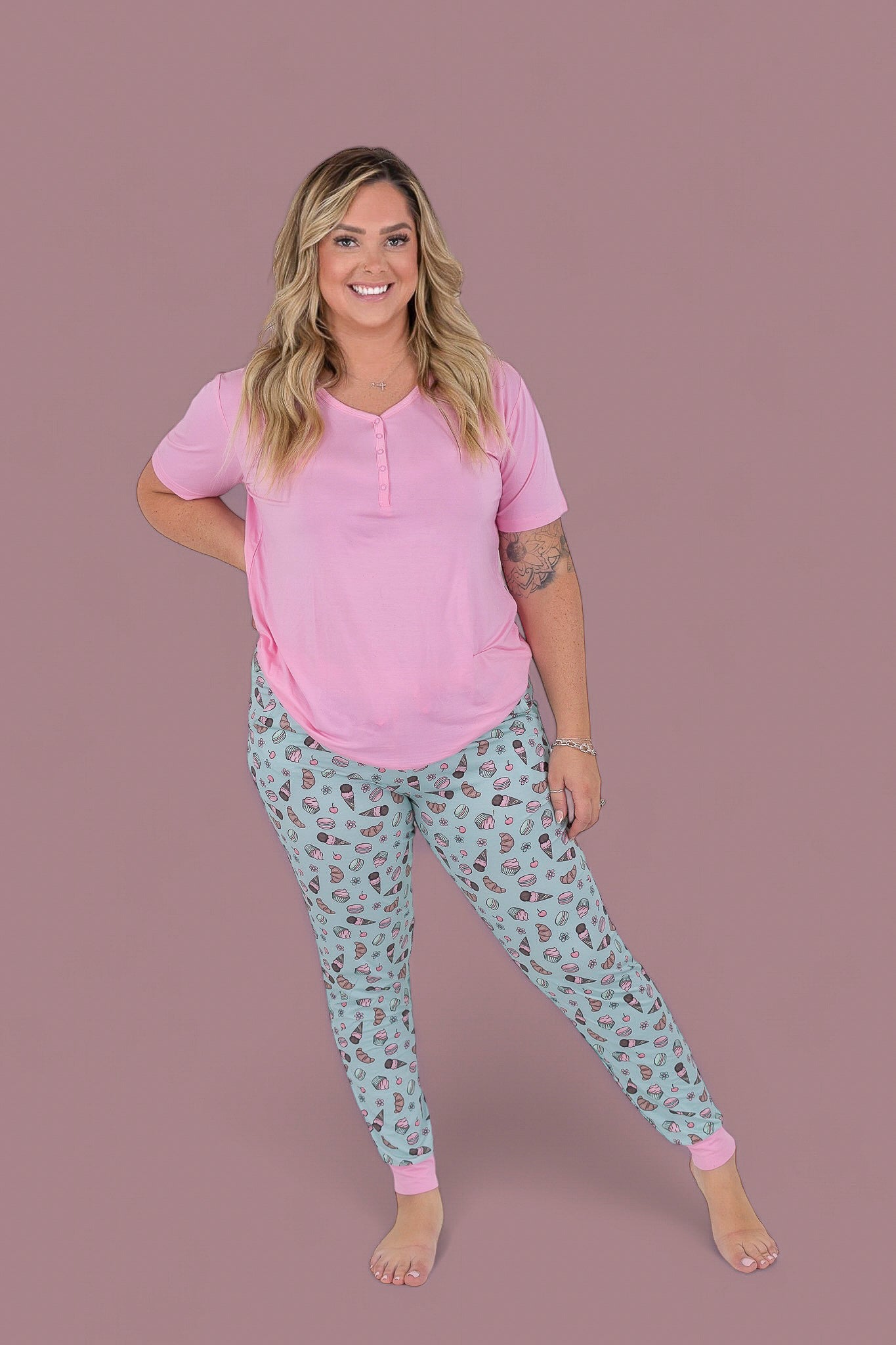 Exclusive Berry Cute Bakery Women’s Jogger Dream Set