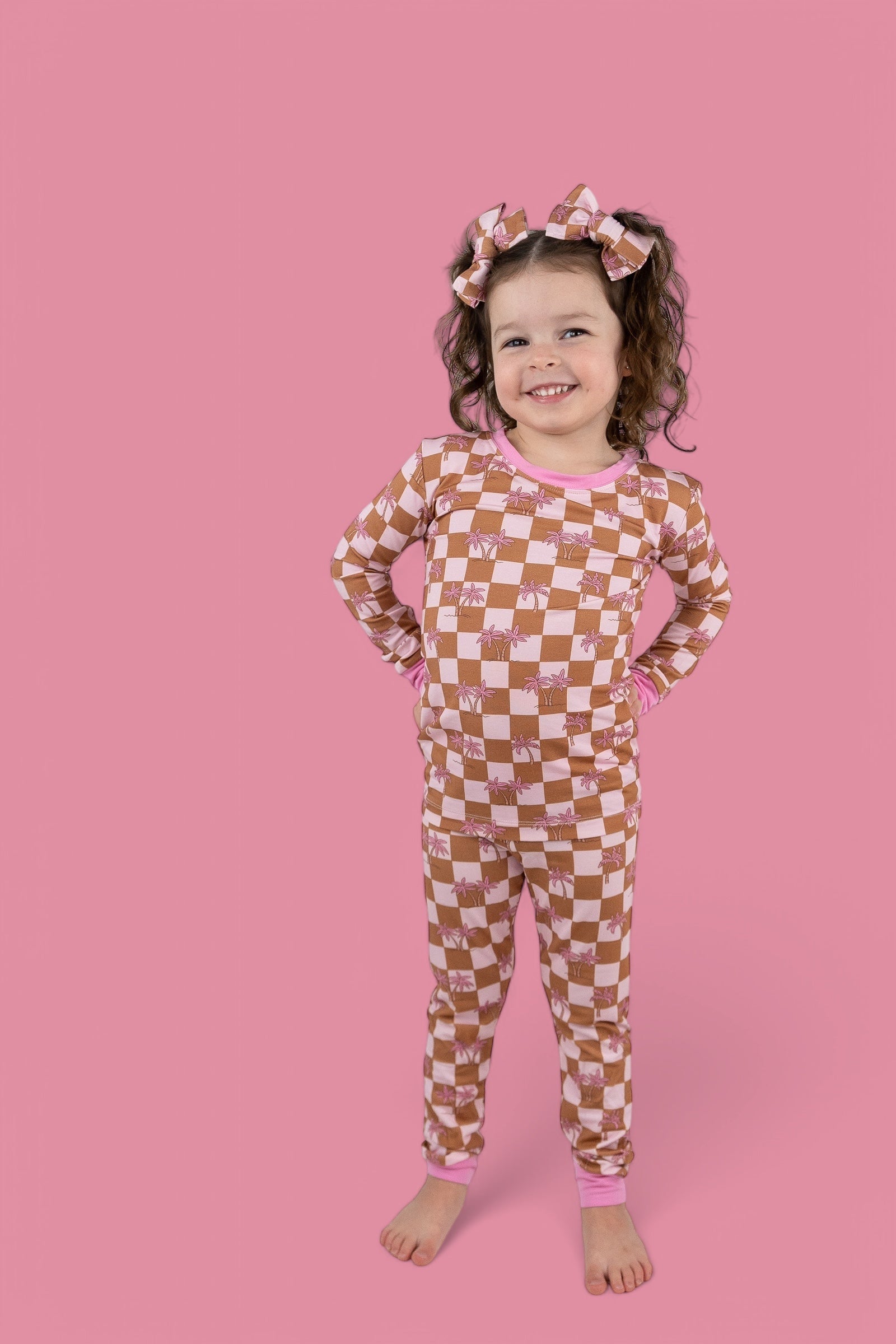 Exclusive Sunset Beach Checkers Dream Set