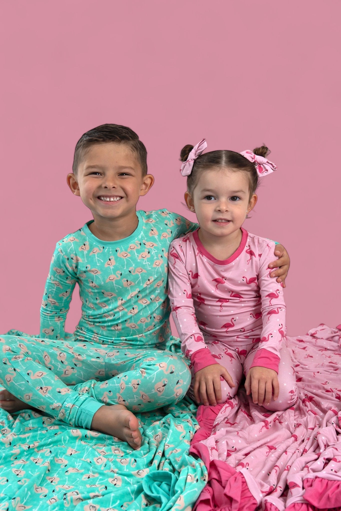 Flocking Flamingos Dream Bow Hair Clips