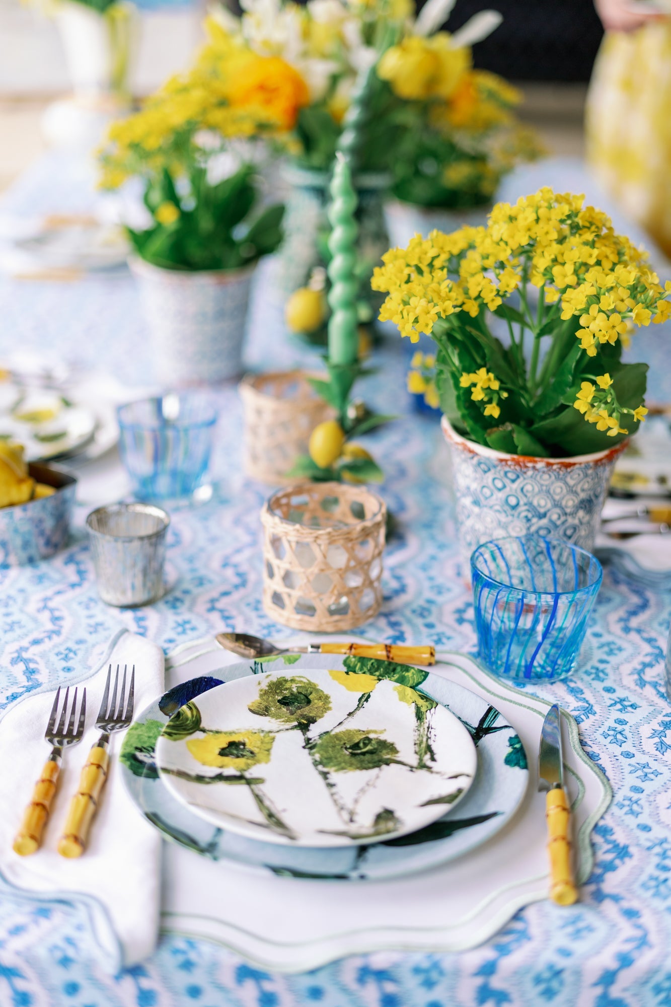 Set Of Lemon Posey China Plates (set Of 2, 4 Or 8)