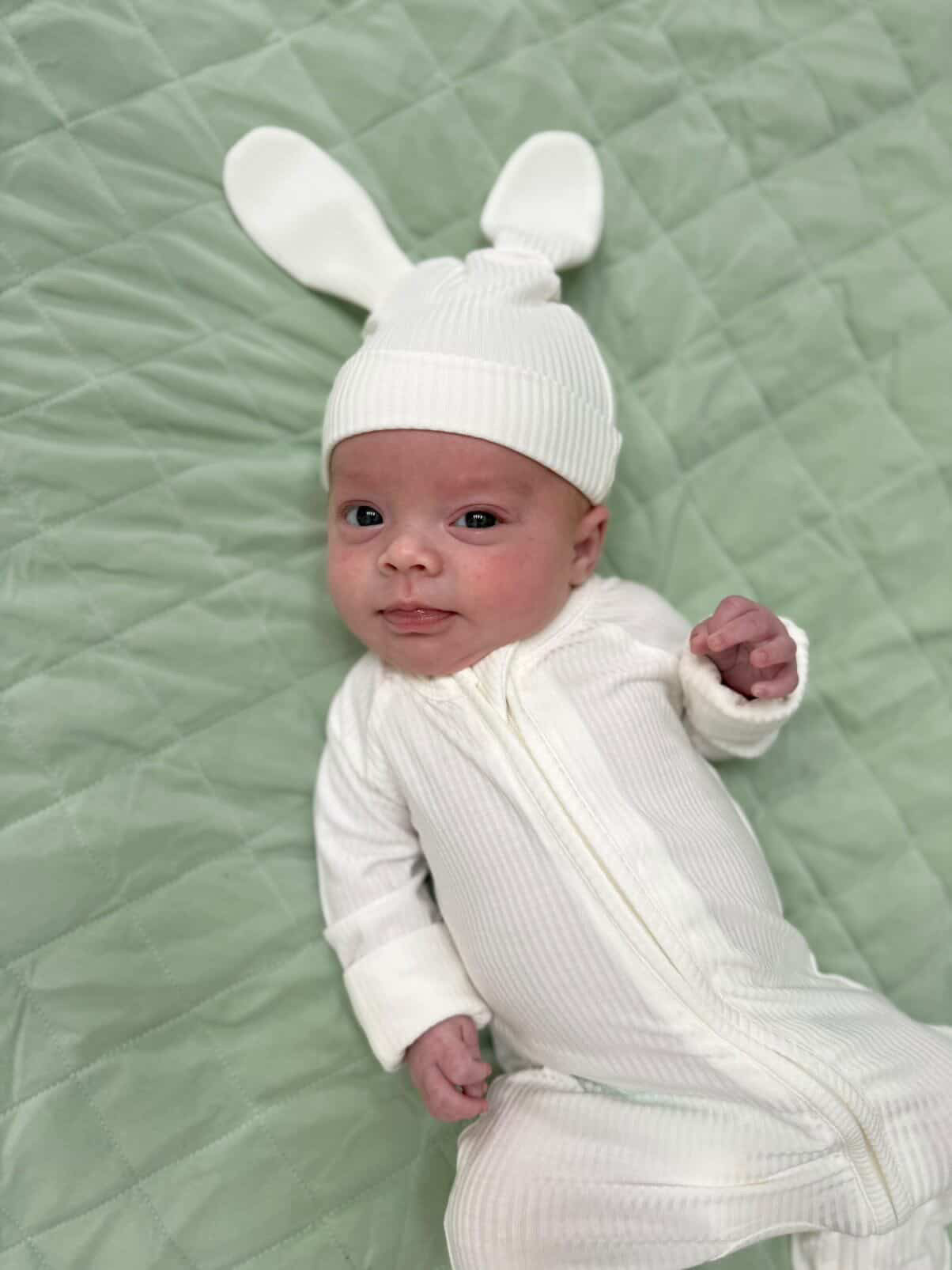 Snow Ribbed Baby Bunny Beanie Hat