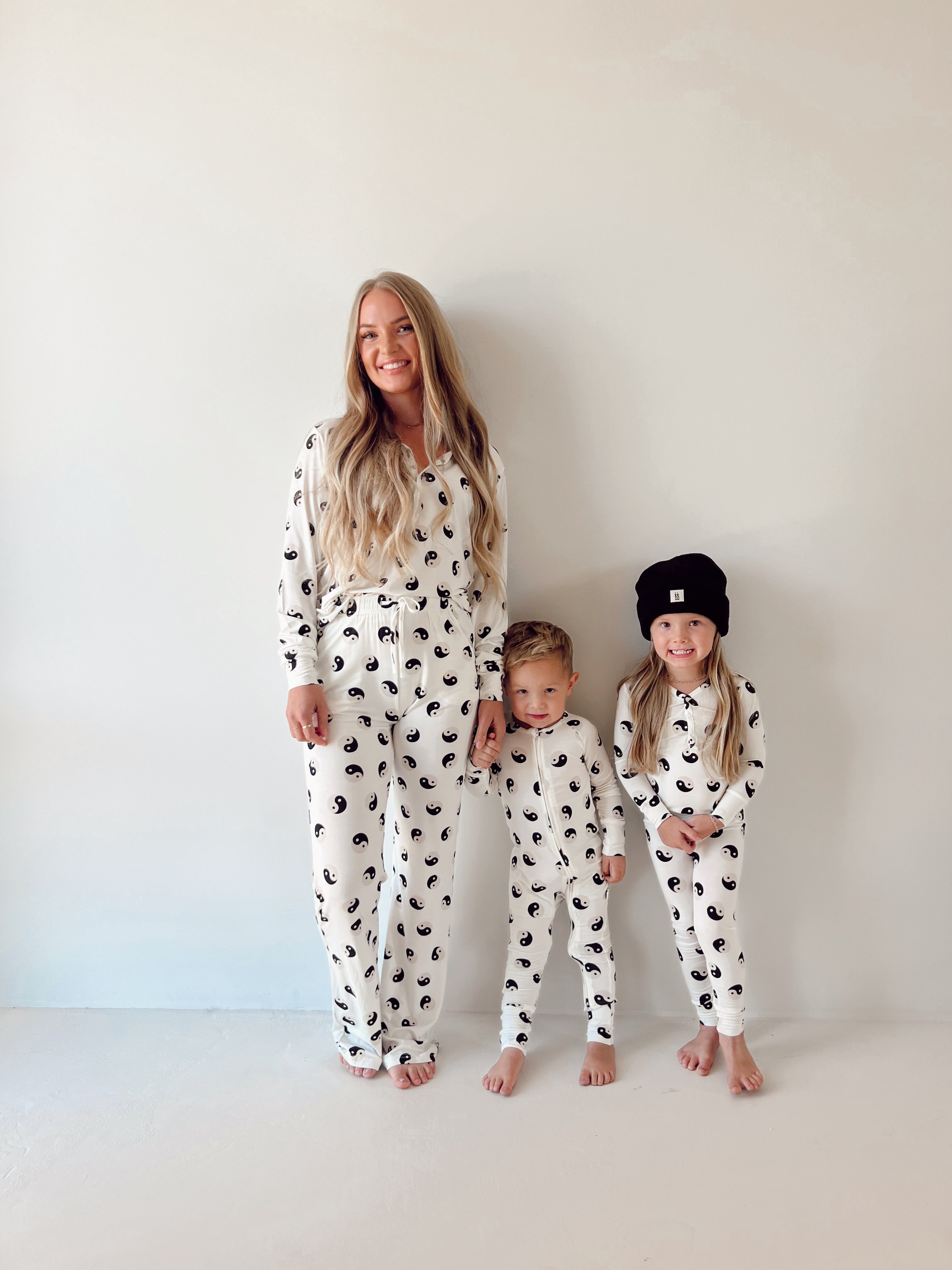Women's Bamboo Pajama | Black & White Yin Yang