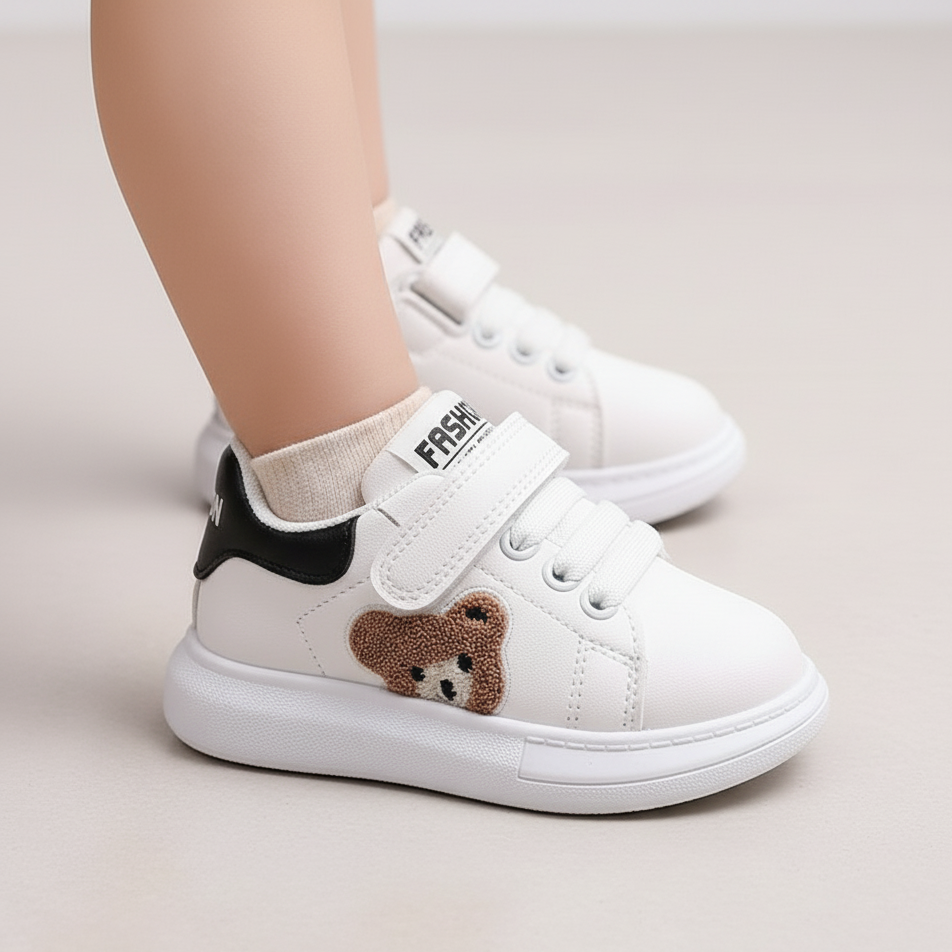 Easy-wear Panda Sneakers Ages 1-7