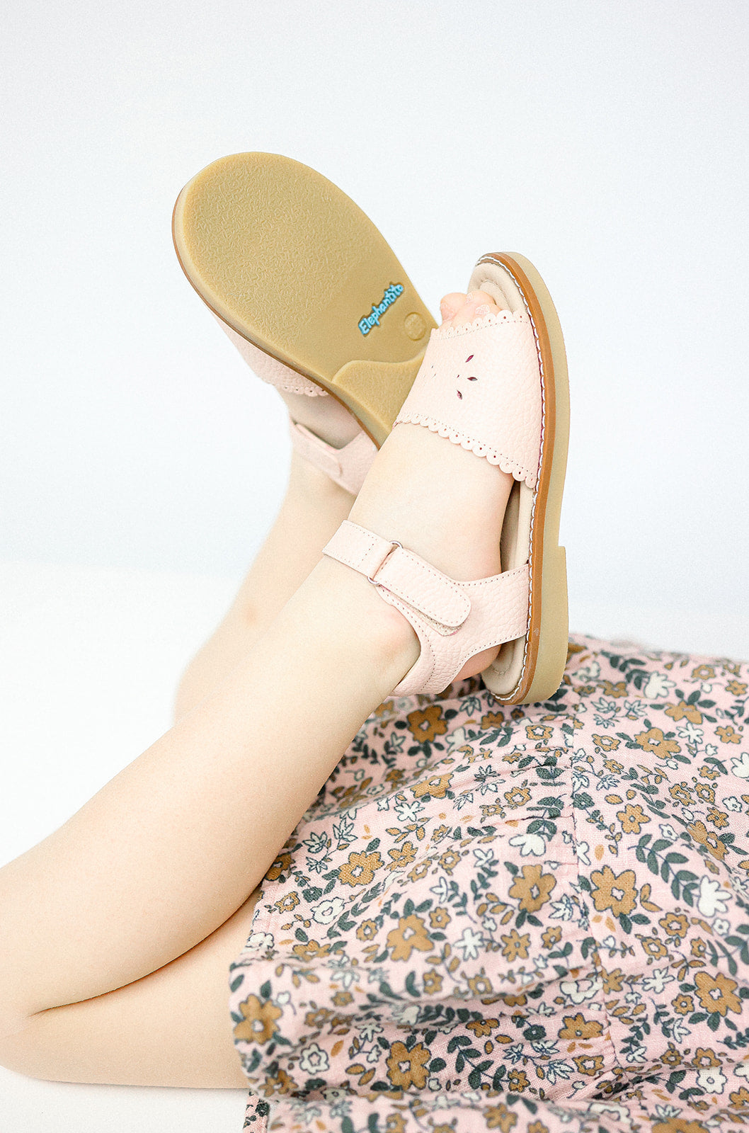 Classic Sandal With Scallop Pink