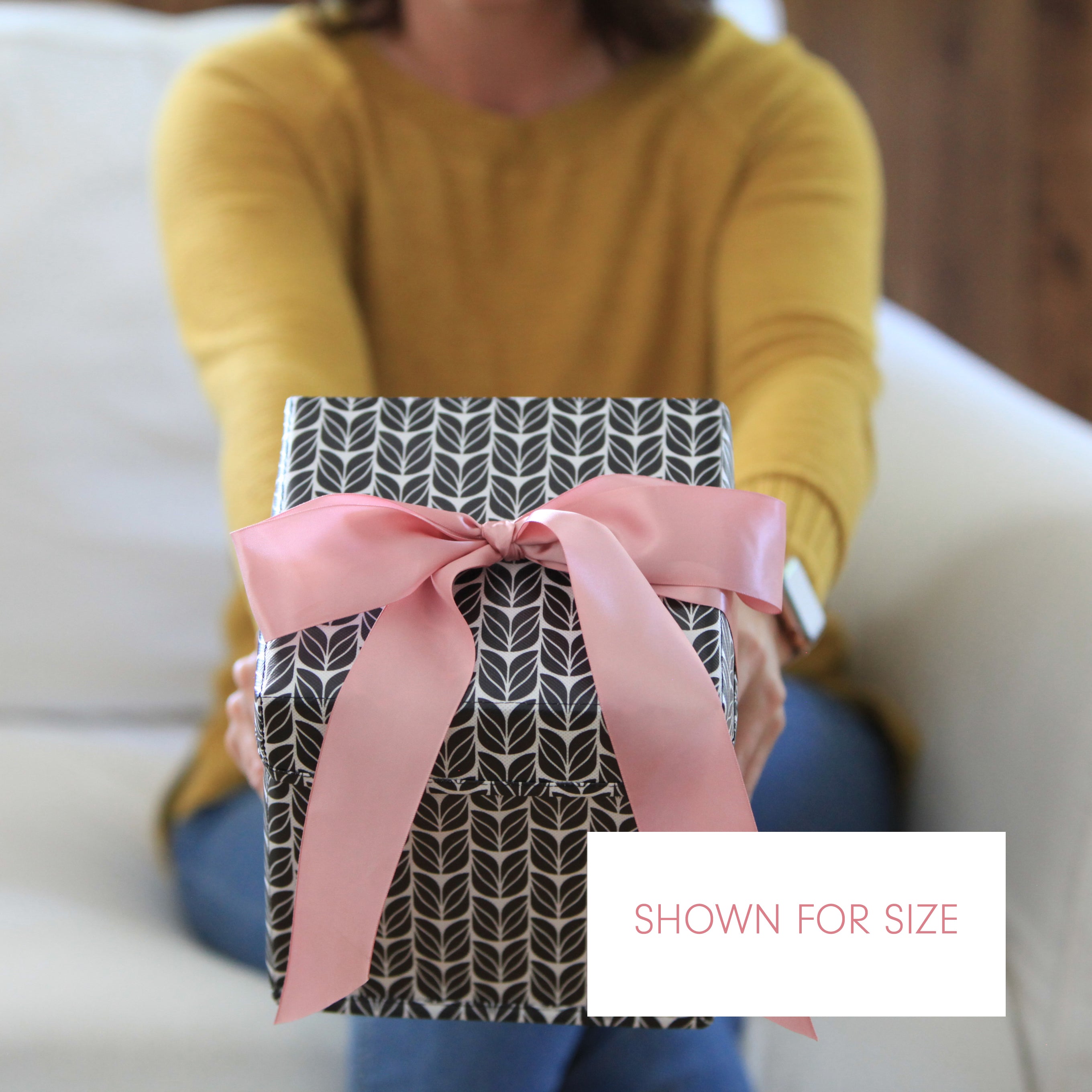 Everbox: Small Black, White And Pink Collapsible Gift Box With White Satin Ribbon