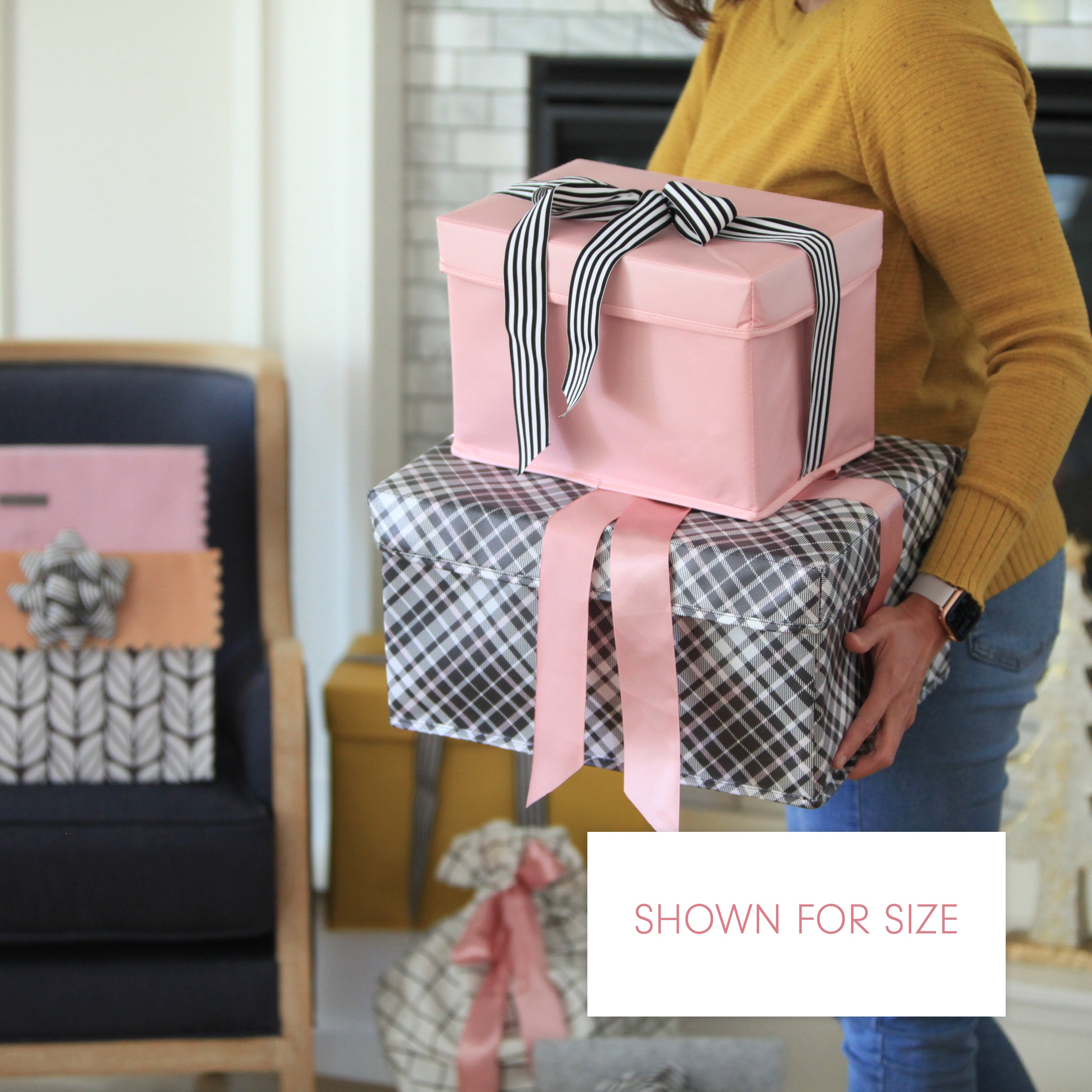Everbox: Large Pink Plaid Collapsible Gift Box With White Satin Ribbon