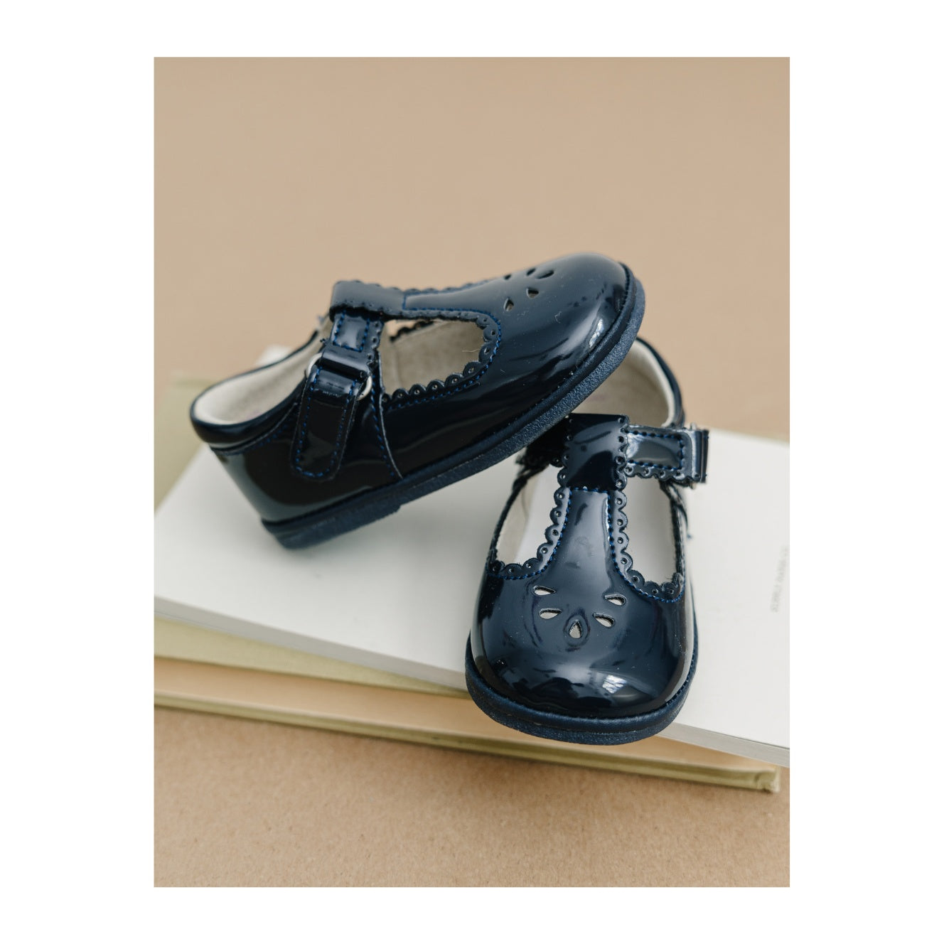 Dottie Scalloped T-strap Mary Jane (baby)