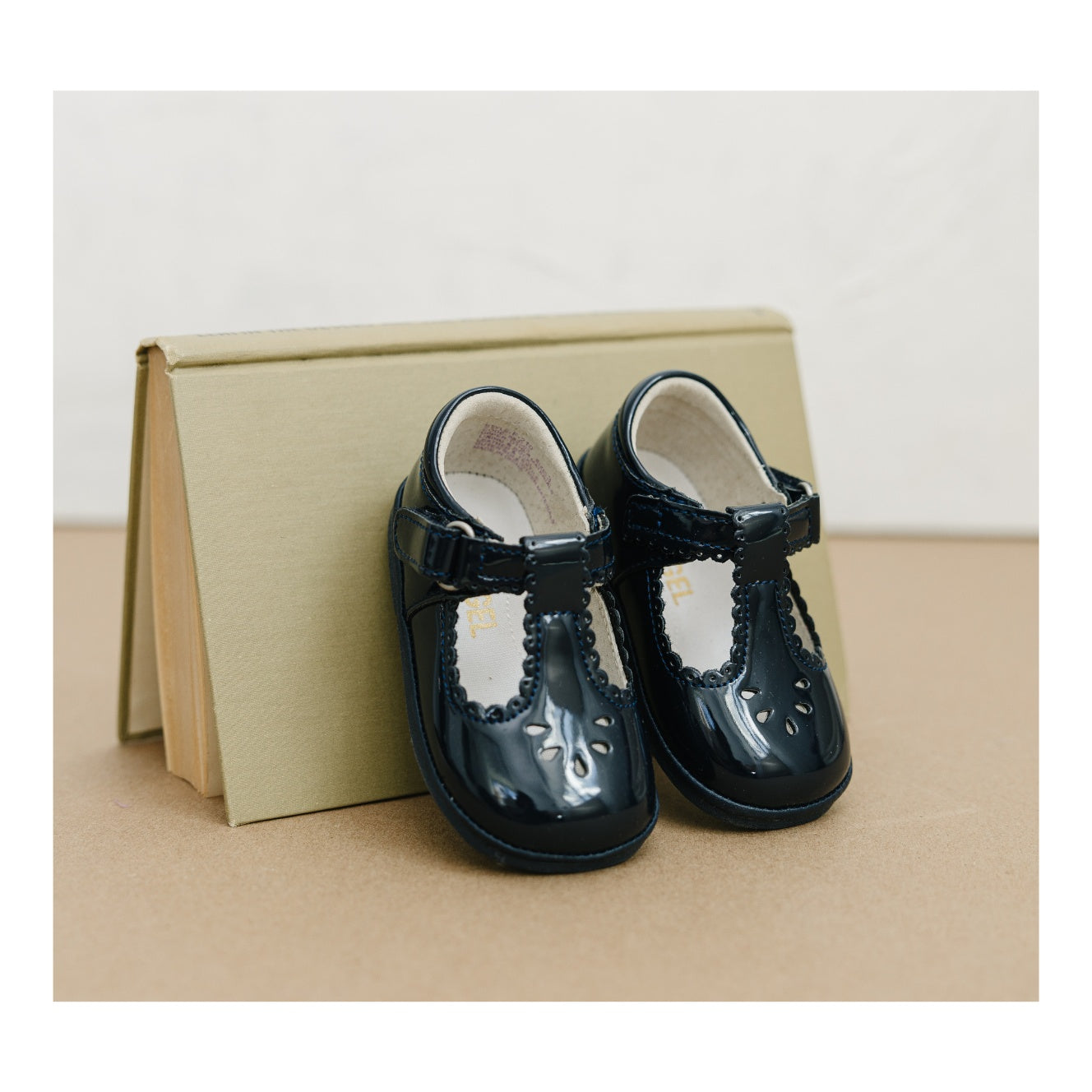 Dottie Scalloped T-strap Mary Jane (baby)