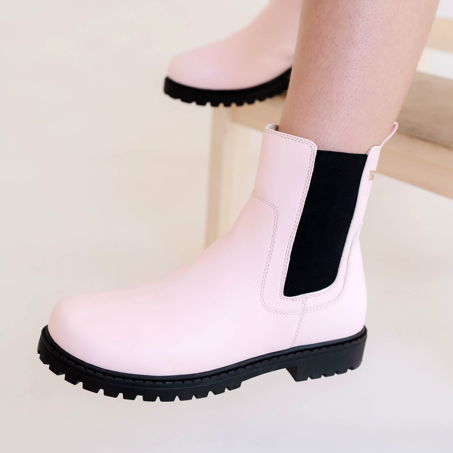 Miss Chelsea Boot In Pink - Kids